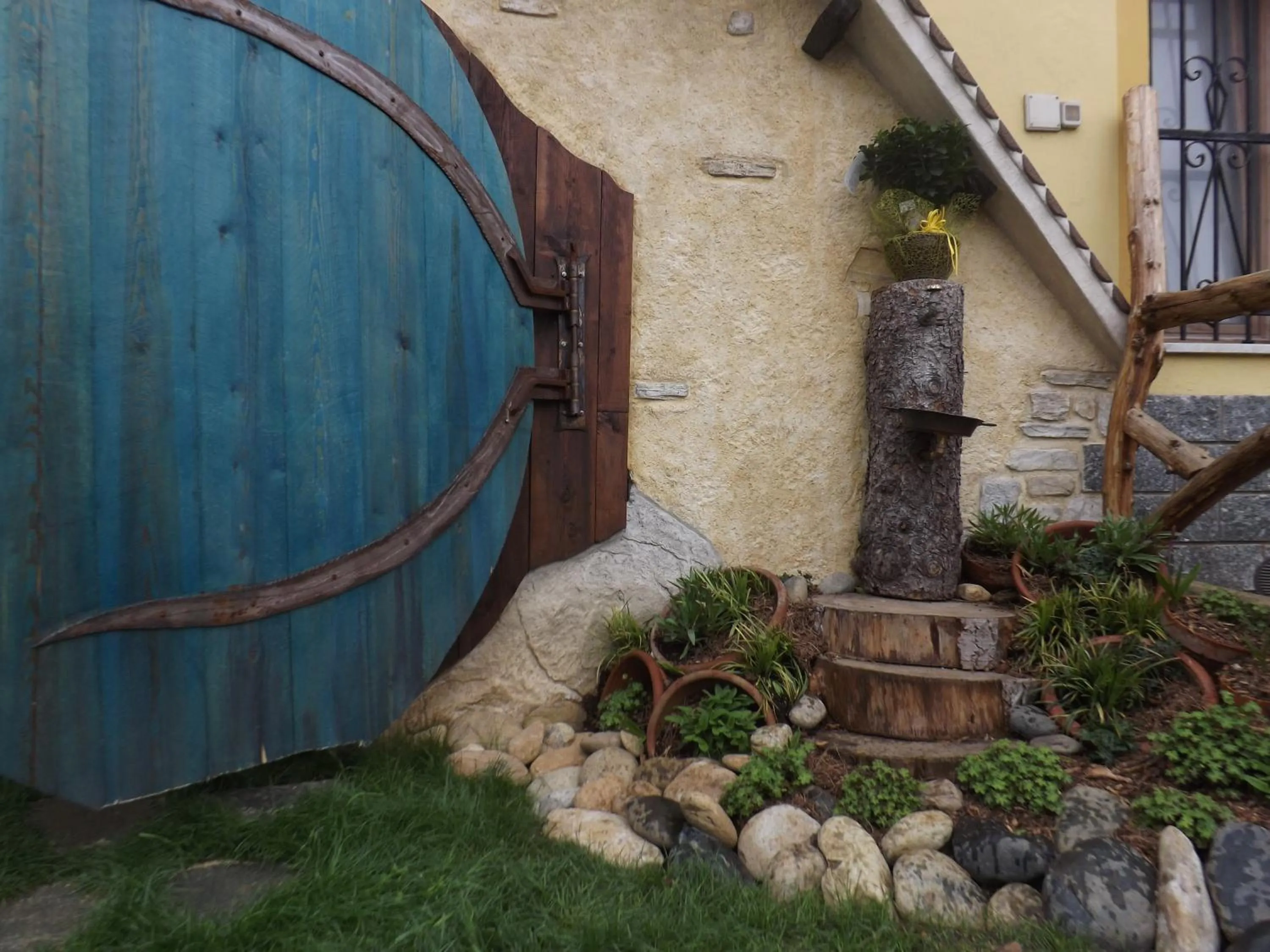 Garden view in B&B Pervinca