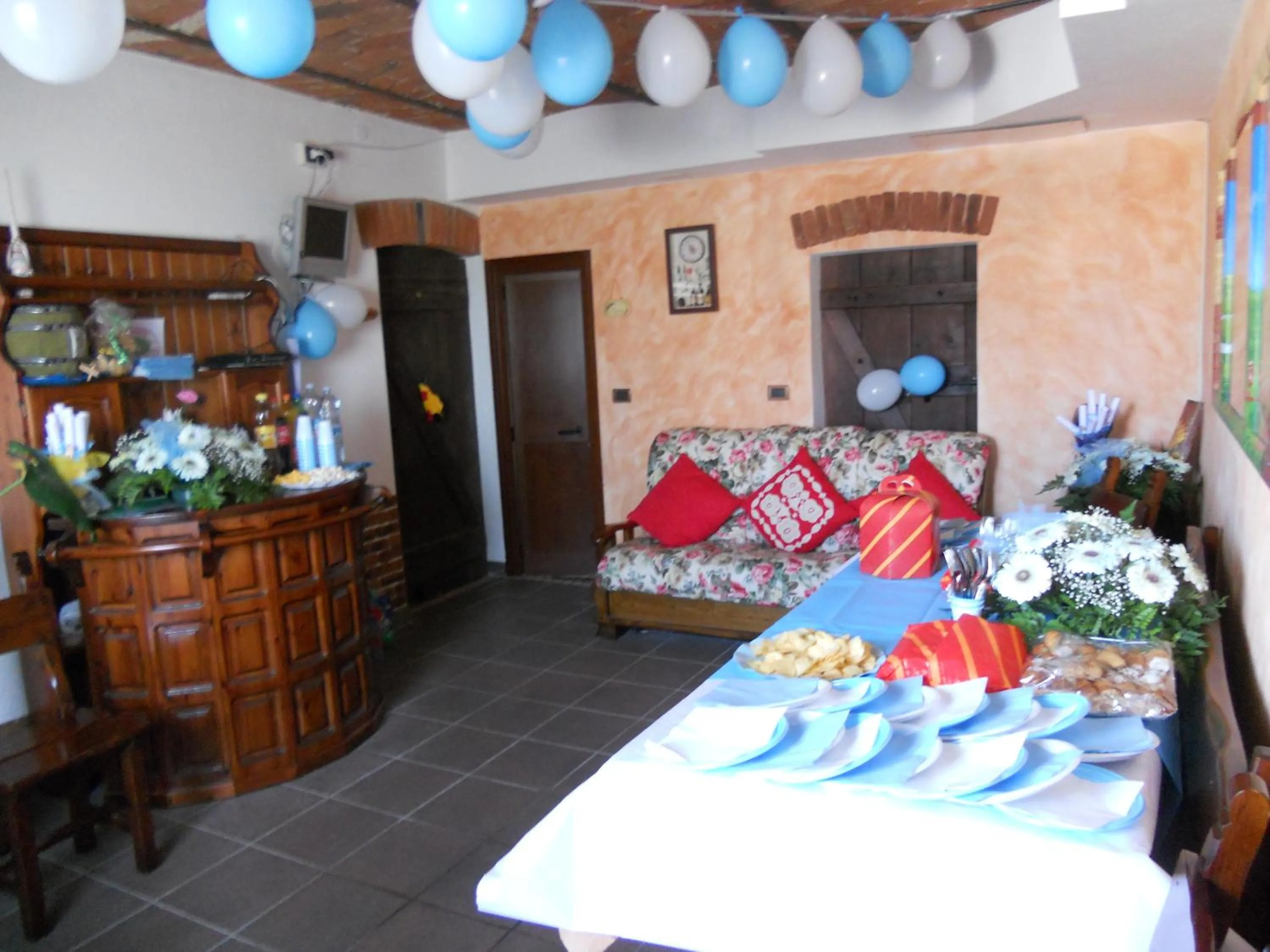 Living room, Bed in B&B Pervinca