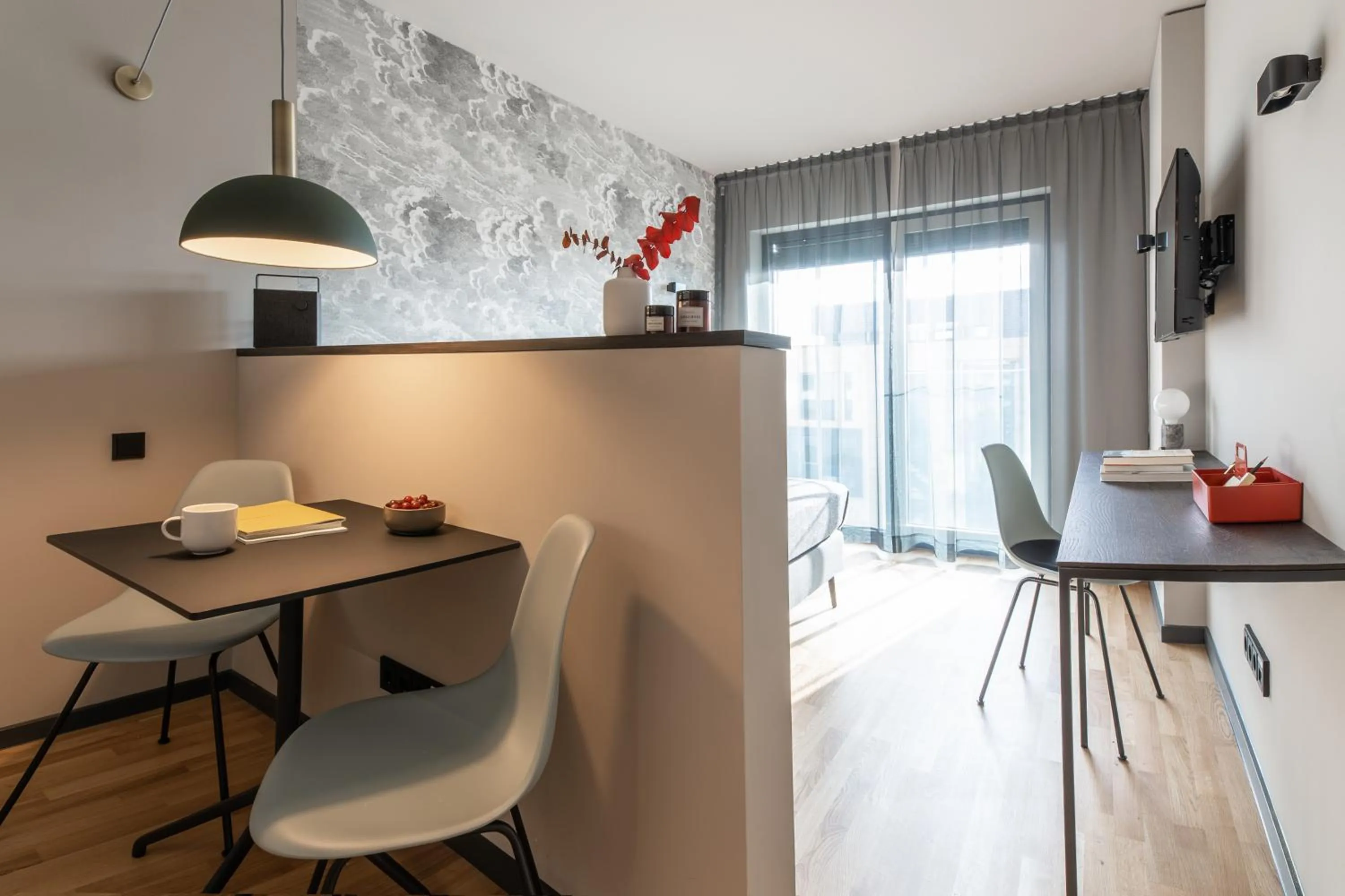 Seating area in ipartment Frankfurt Airport