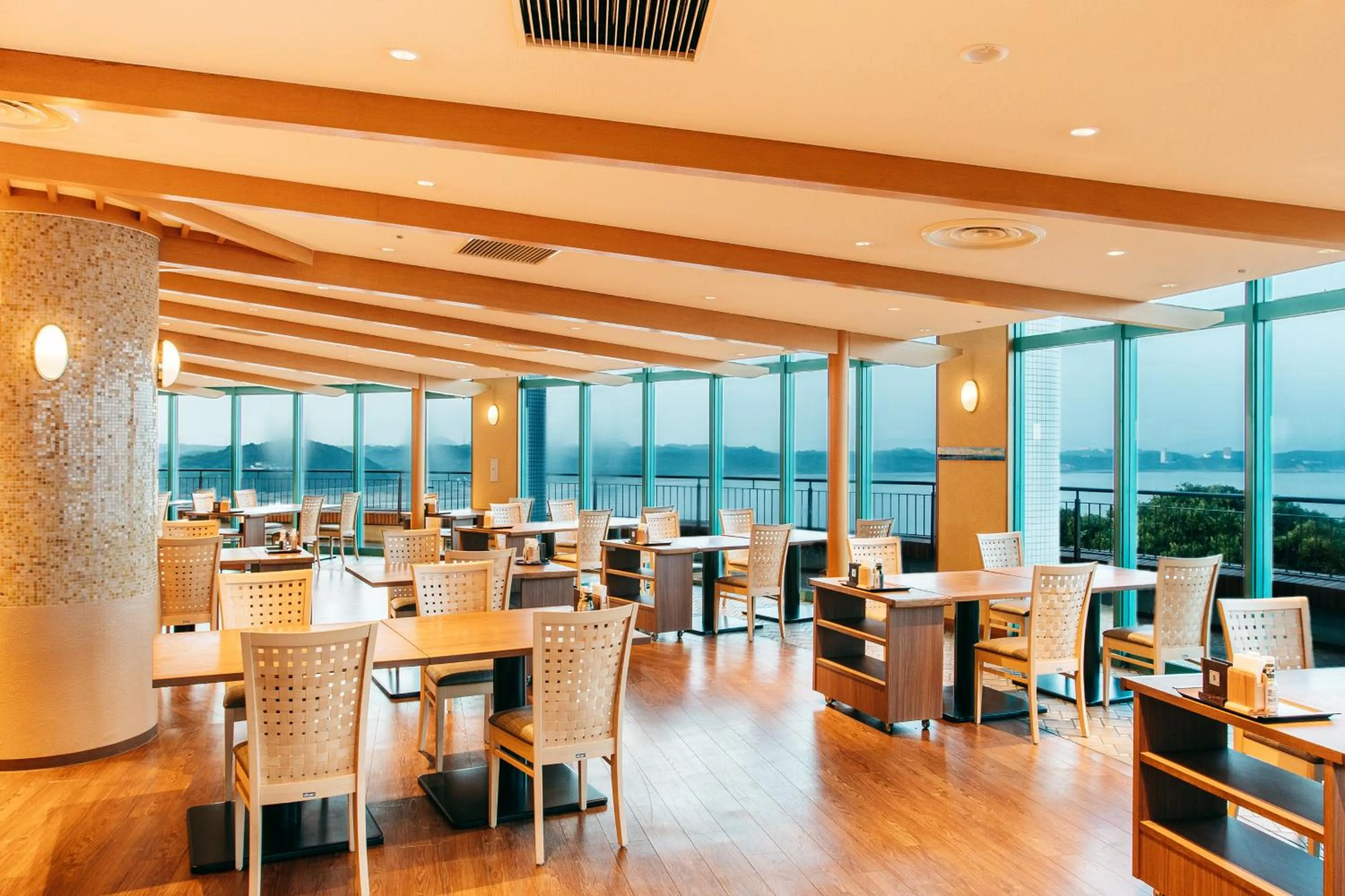 Restaurant/places to eat in KAMENOI HOTEL Genkainada