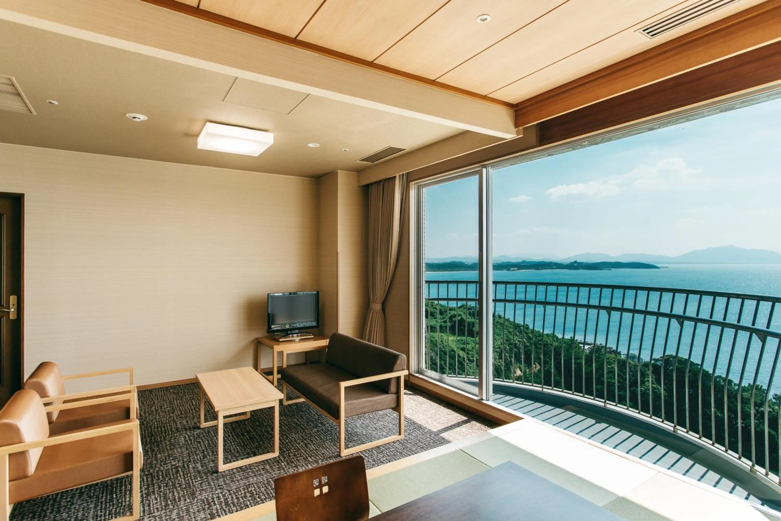 Photo of the whole room in KAMENOI HOTEL Genkainada