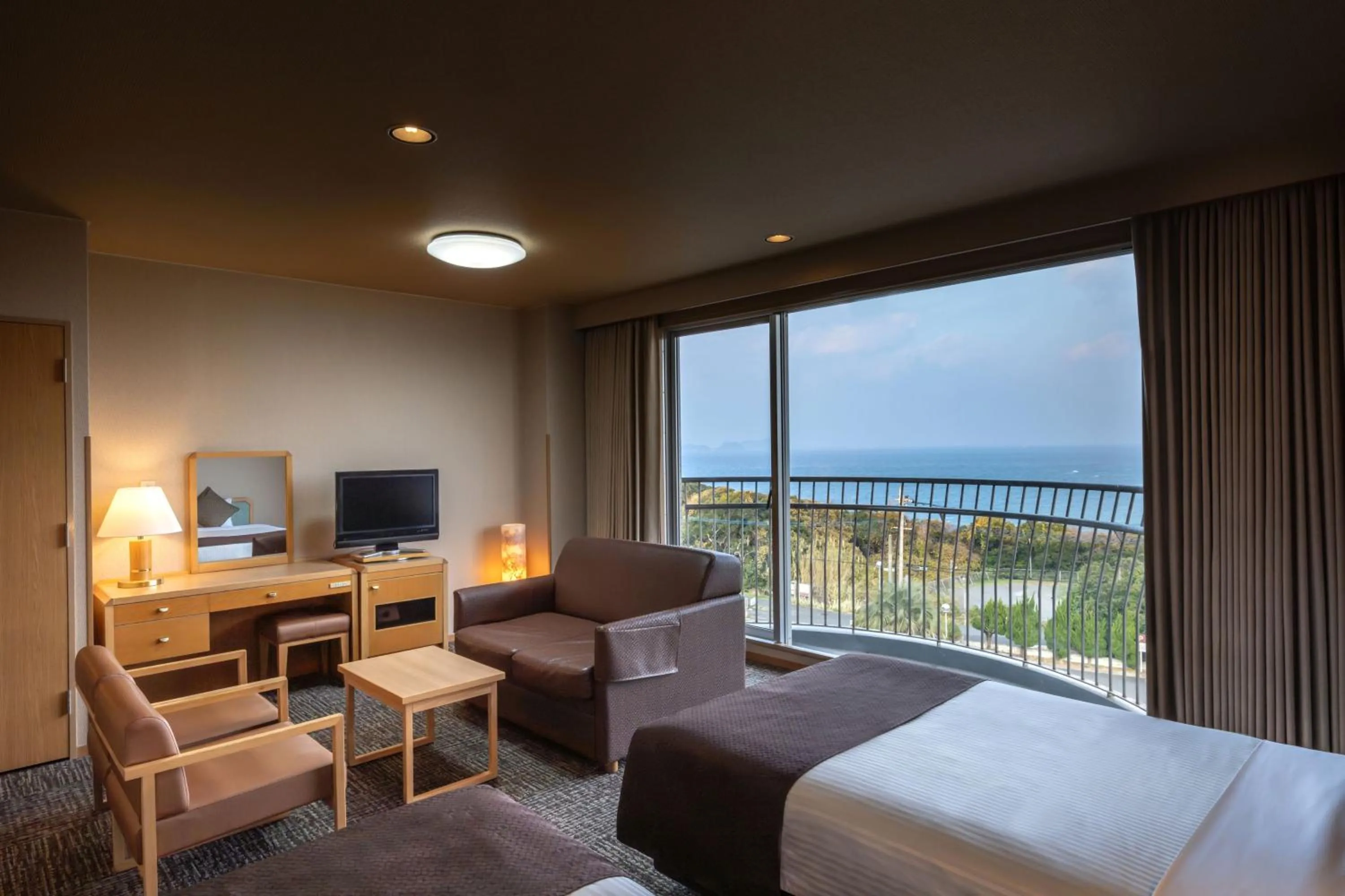 View (from property/room), Bed in KAMENOI HOTEL Genkainada