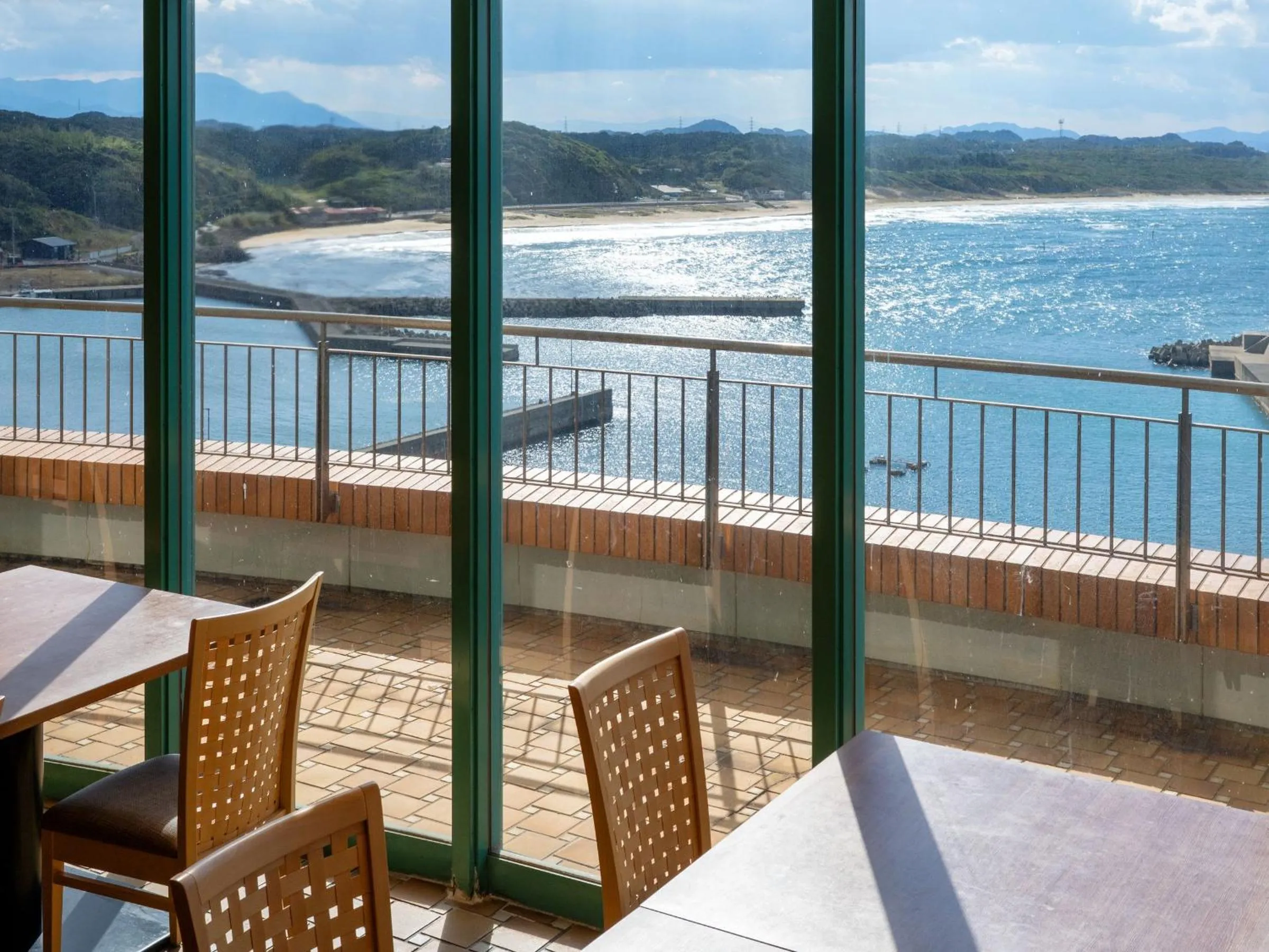 Restaurant/places to eat in KAMENOI HOTEL Genkainada