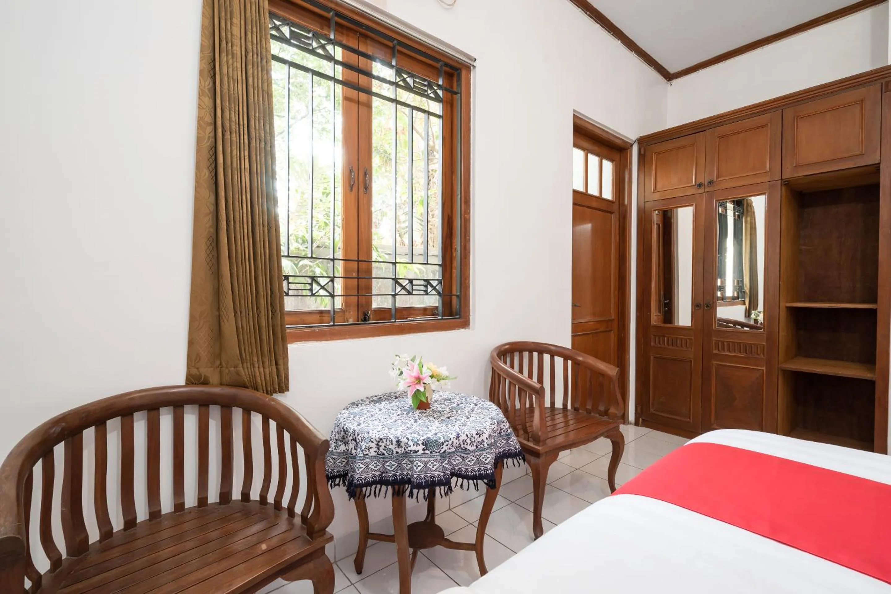 Dining area in Hotel O Omah Duwet