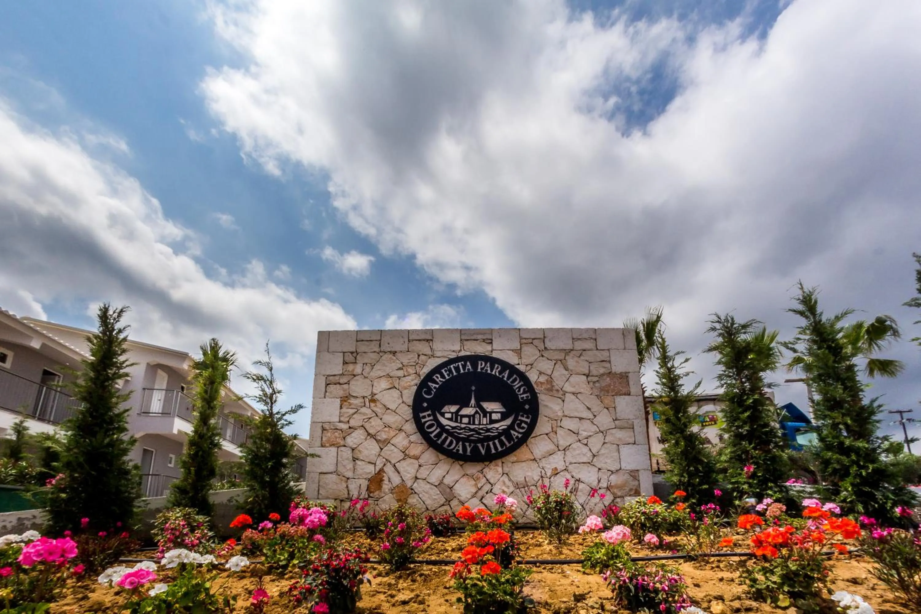 Facade/entrance in Caretta Paradise Resort & WaterPark