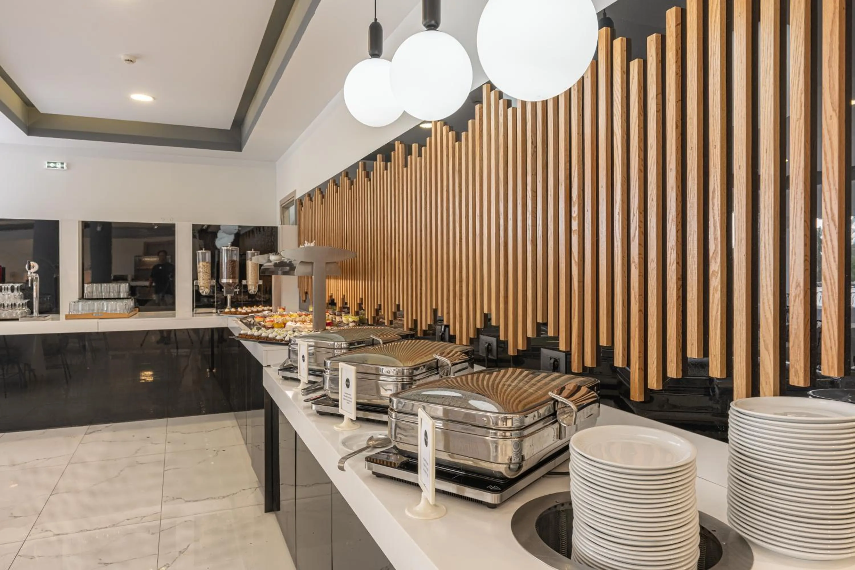 Restaurant/places to eat in Caretta Paradise Resort & WaterPark