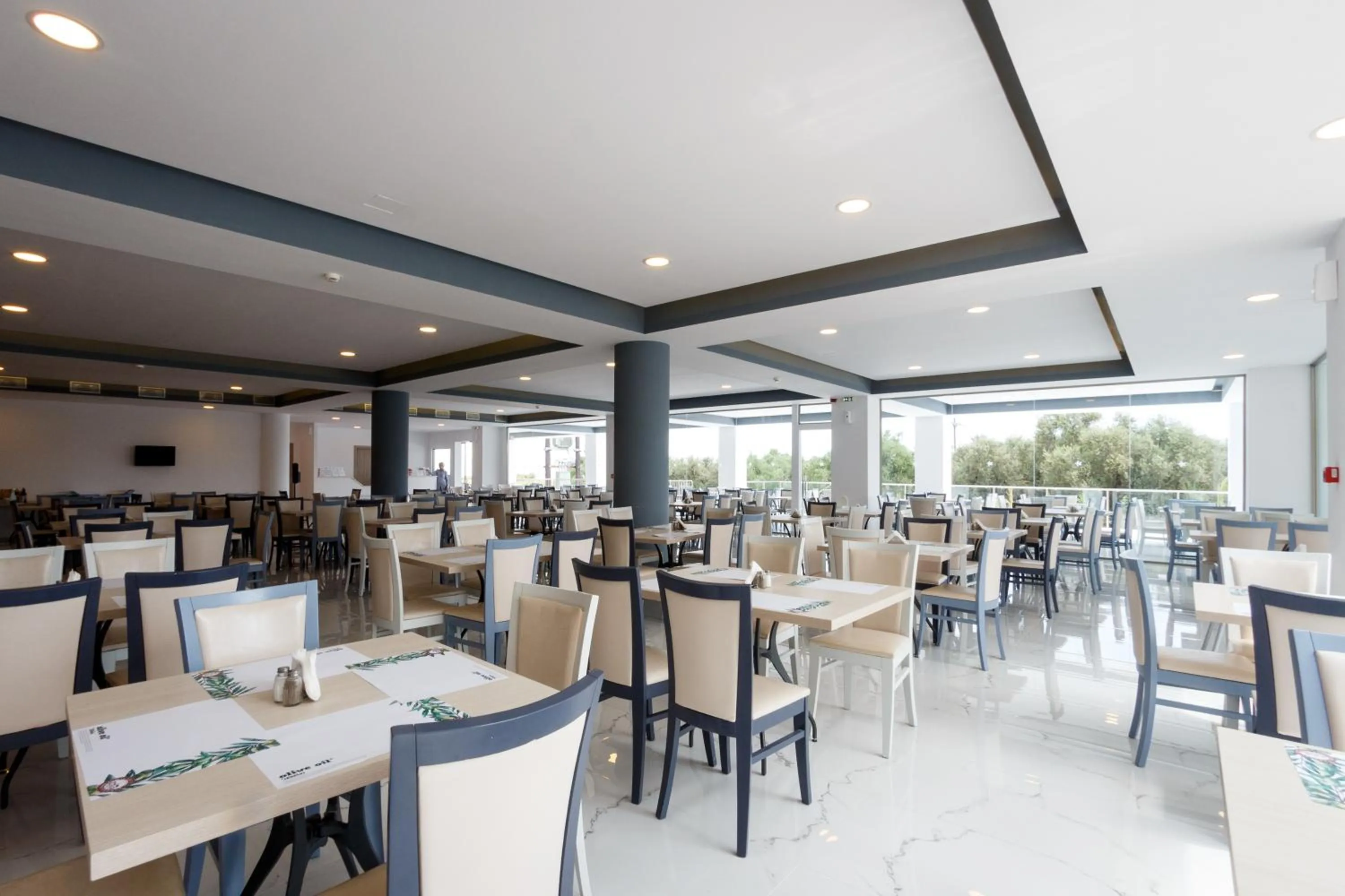 Restaurant/places to eat in Caretta Paradise Resort & WaterPark