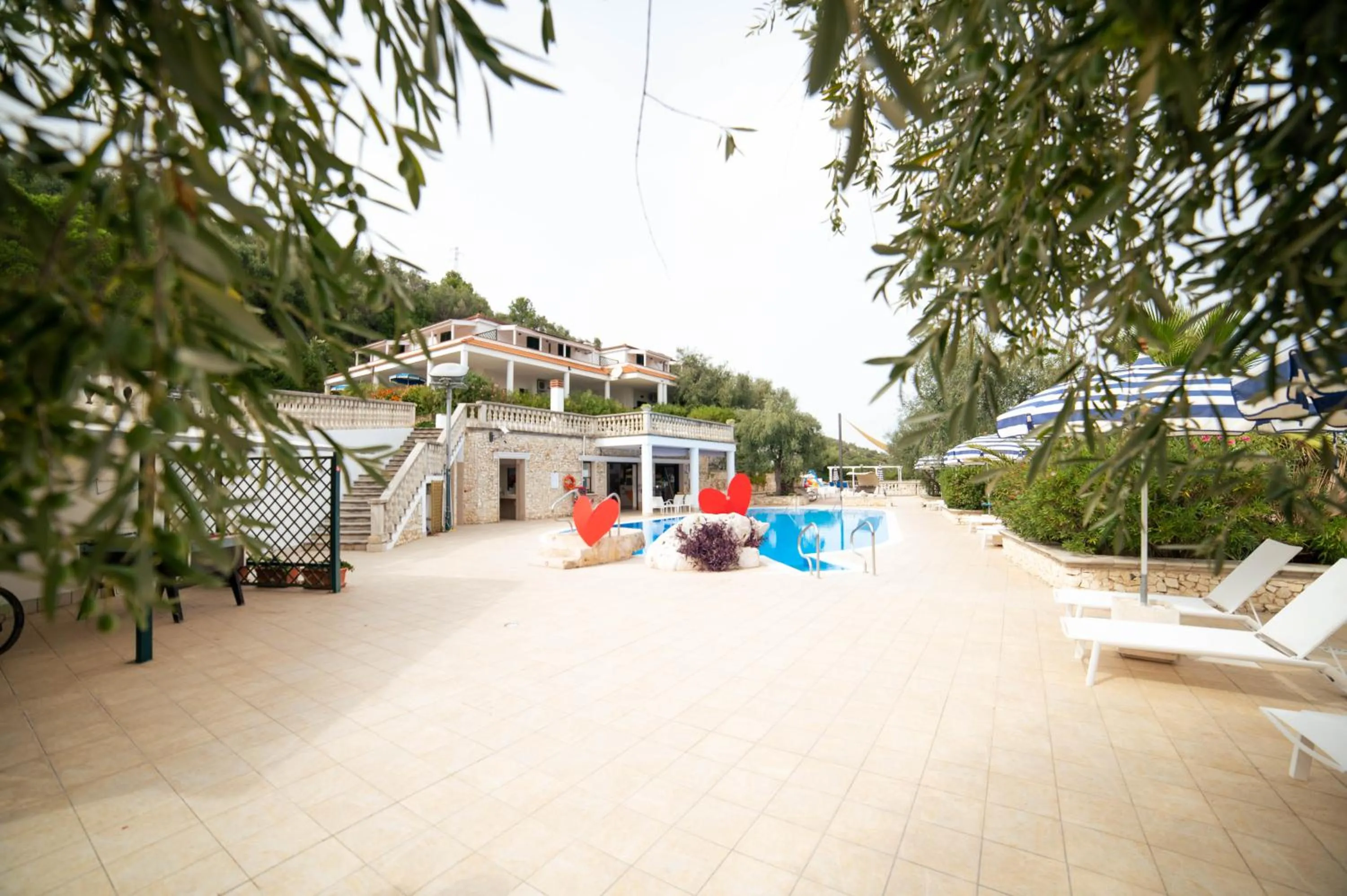 Swimming pool in Residence Il Falco