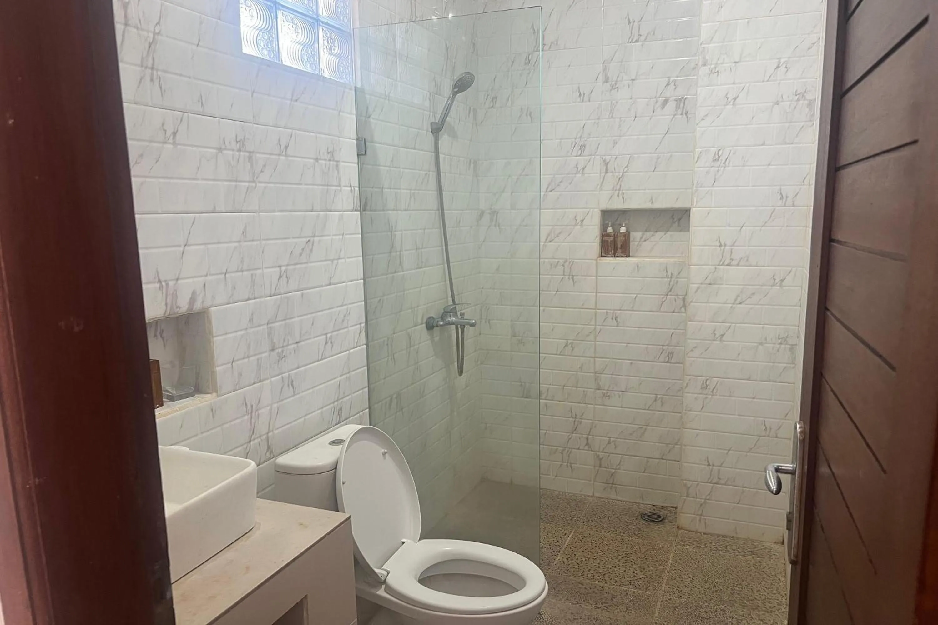 Shower in The Brick Canggu