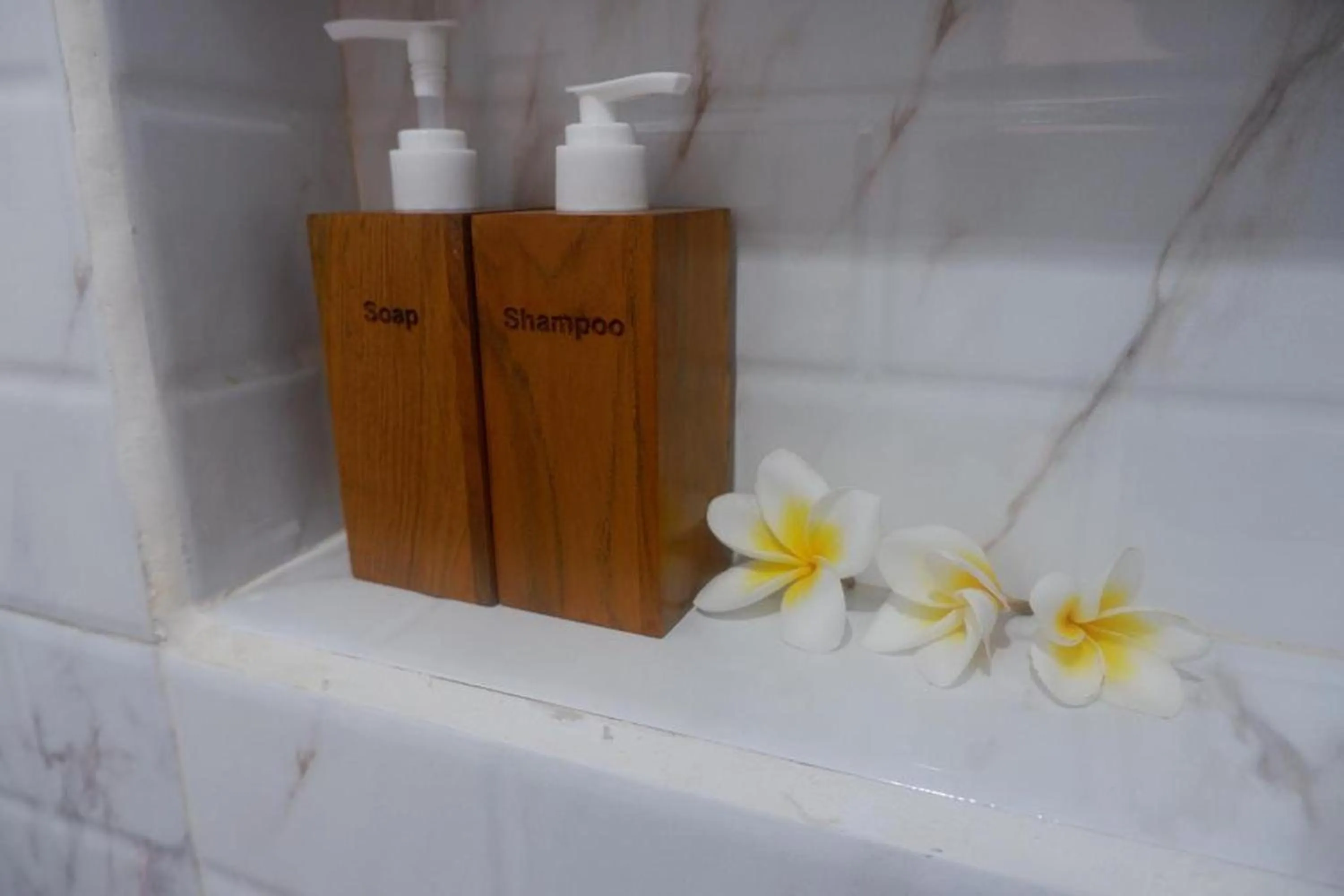 Bathroom in The Brick Canggu