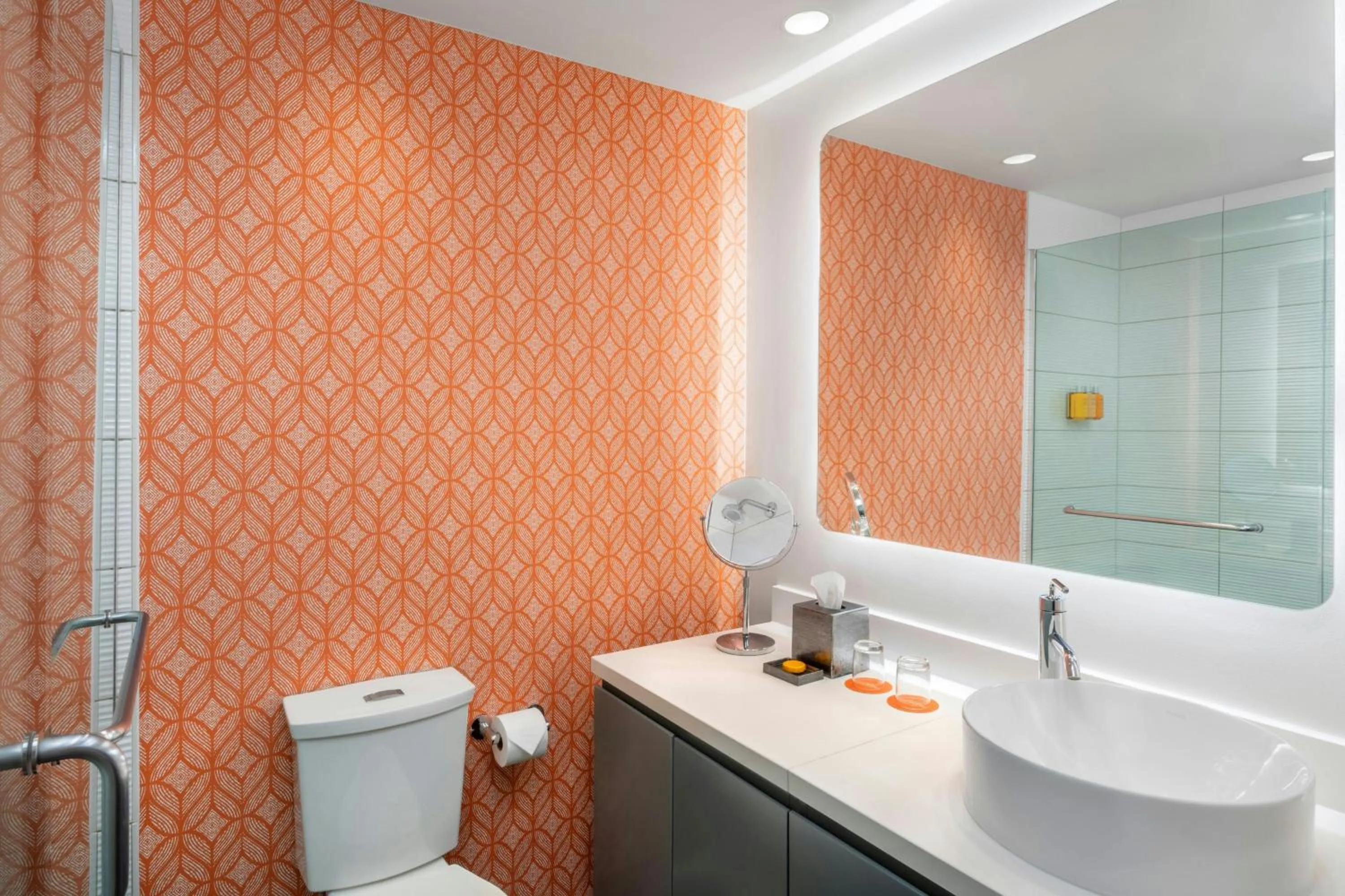 Bathroom in Hotel Colonnade Coral Gables, Autograph Collection