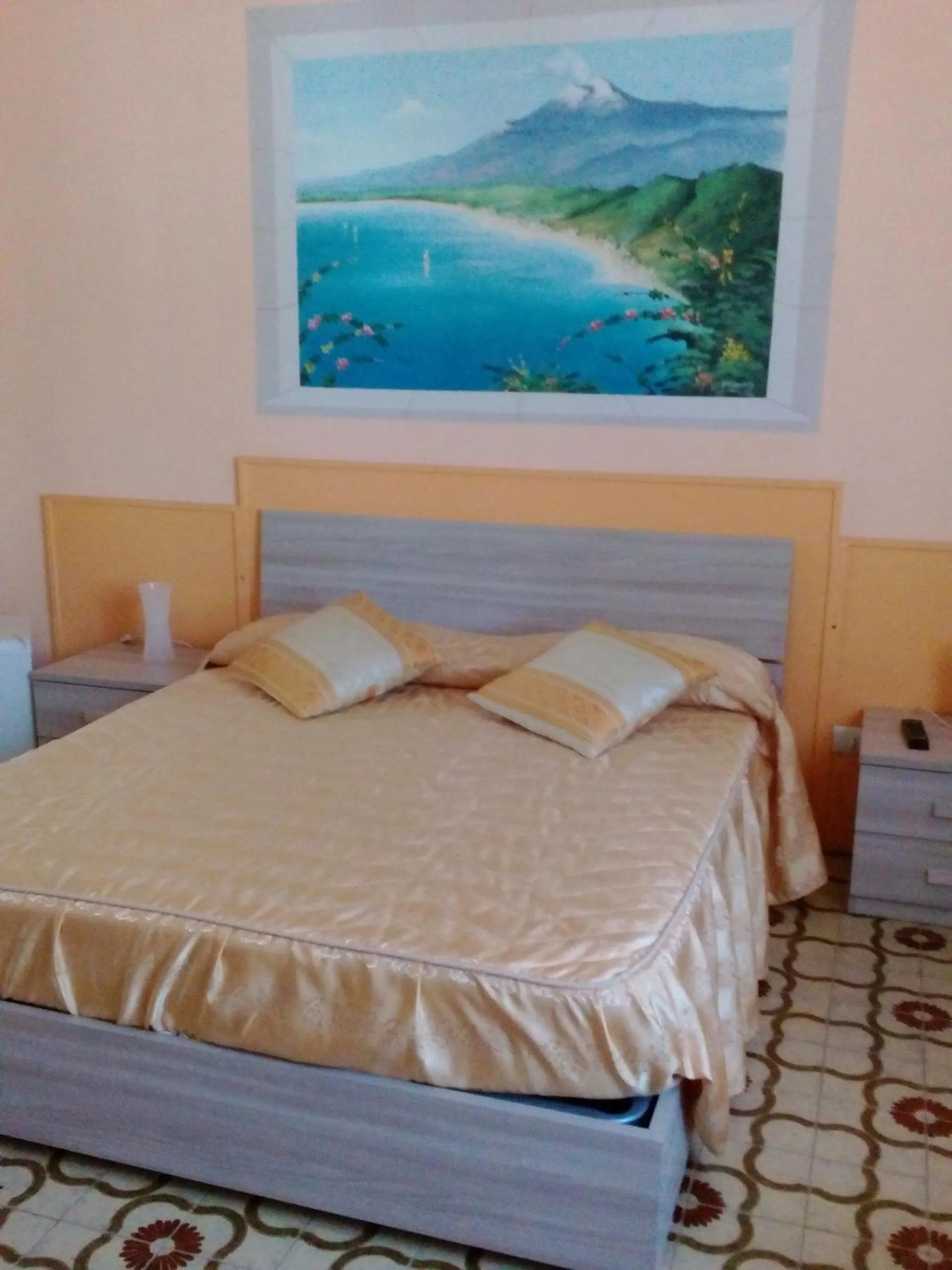 Bed in Beb I Delfini Di Casa Paola