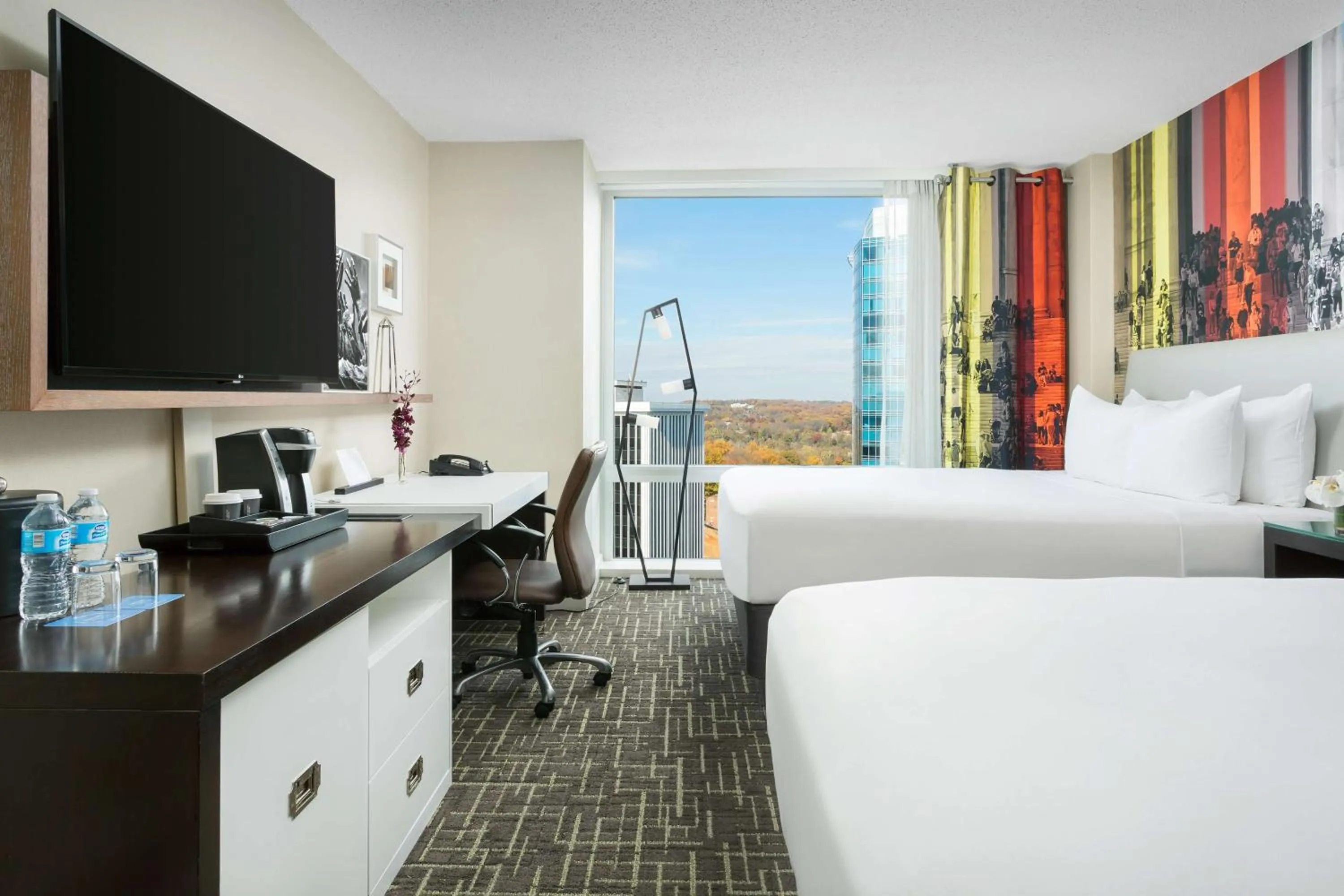 Bedroom, Bed in Hyatt Centric Arlington