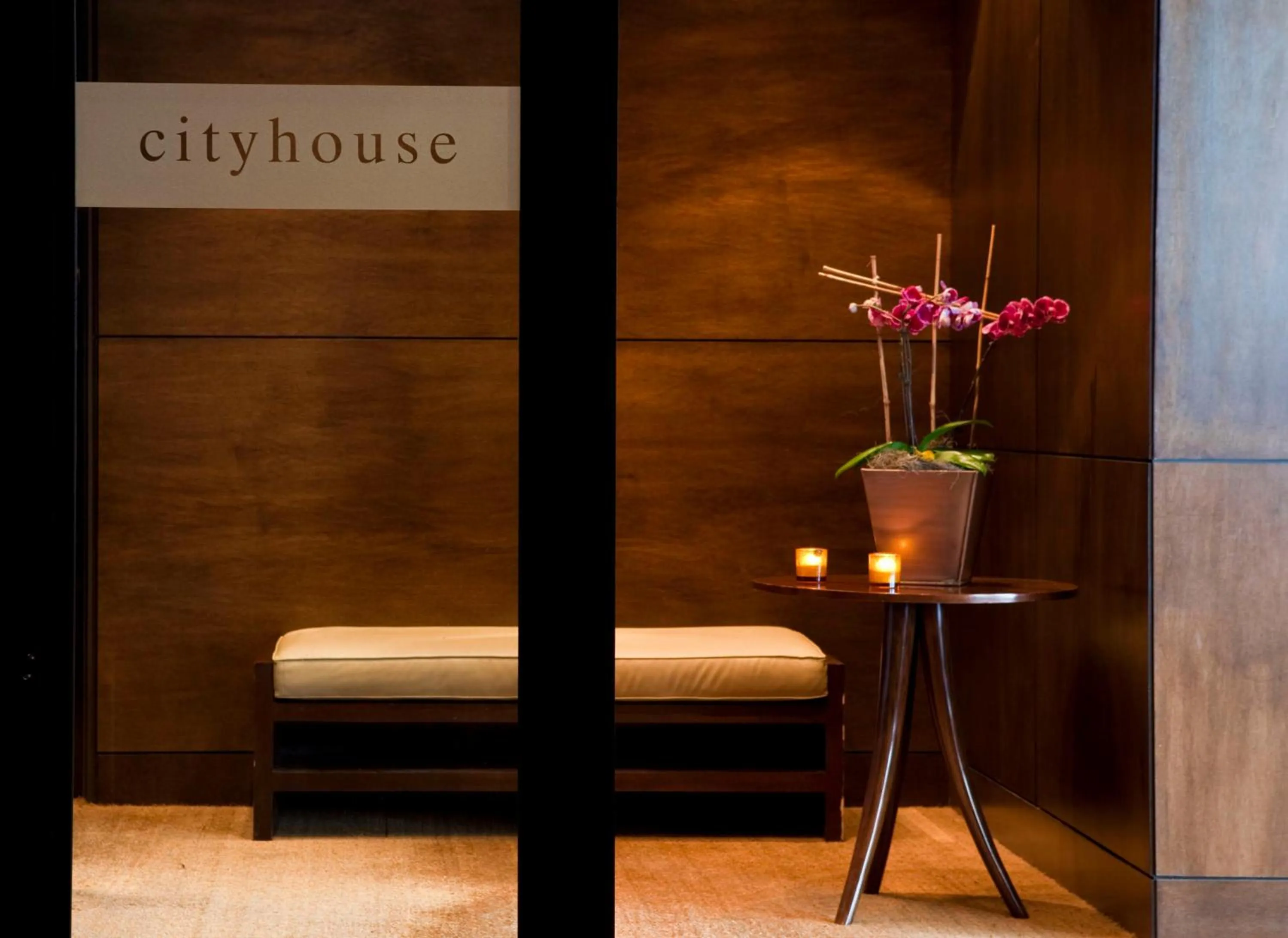 Restaurant/places to eat in Hyatt Centric Arlington