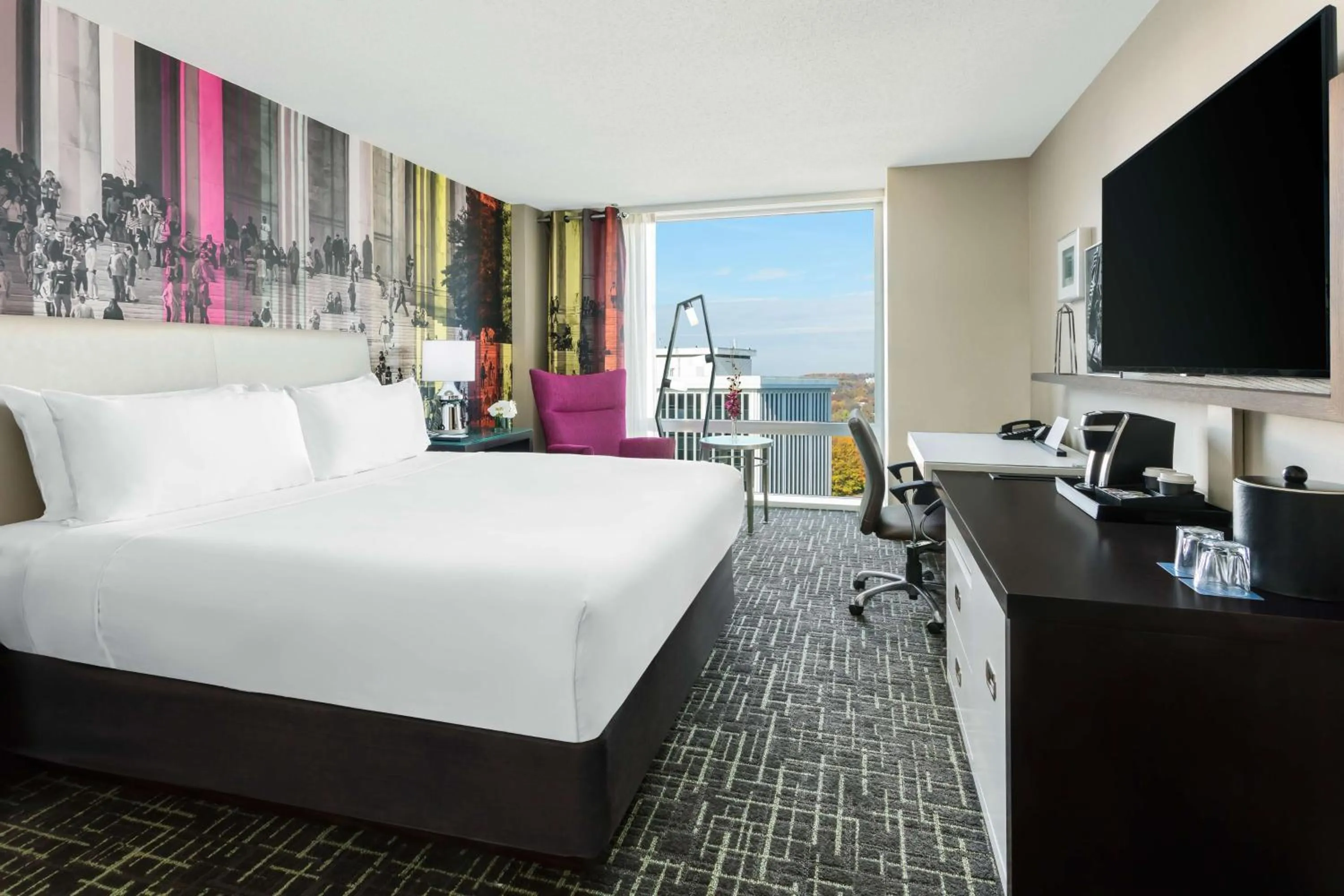 Photo of the whole room, Bed in Hyatt Centric Arlington