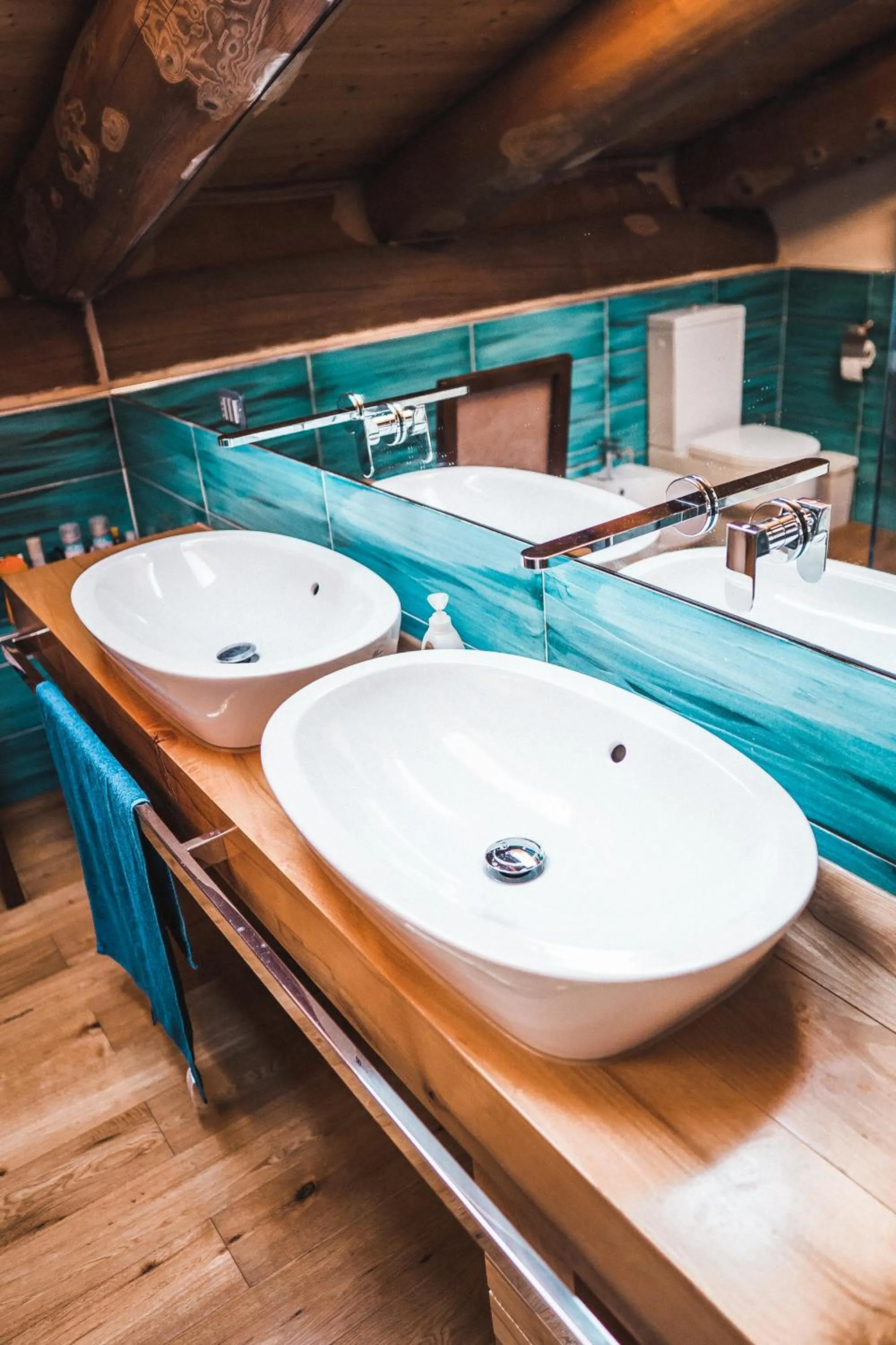 Bathroom in come prima