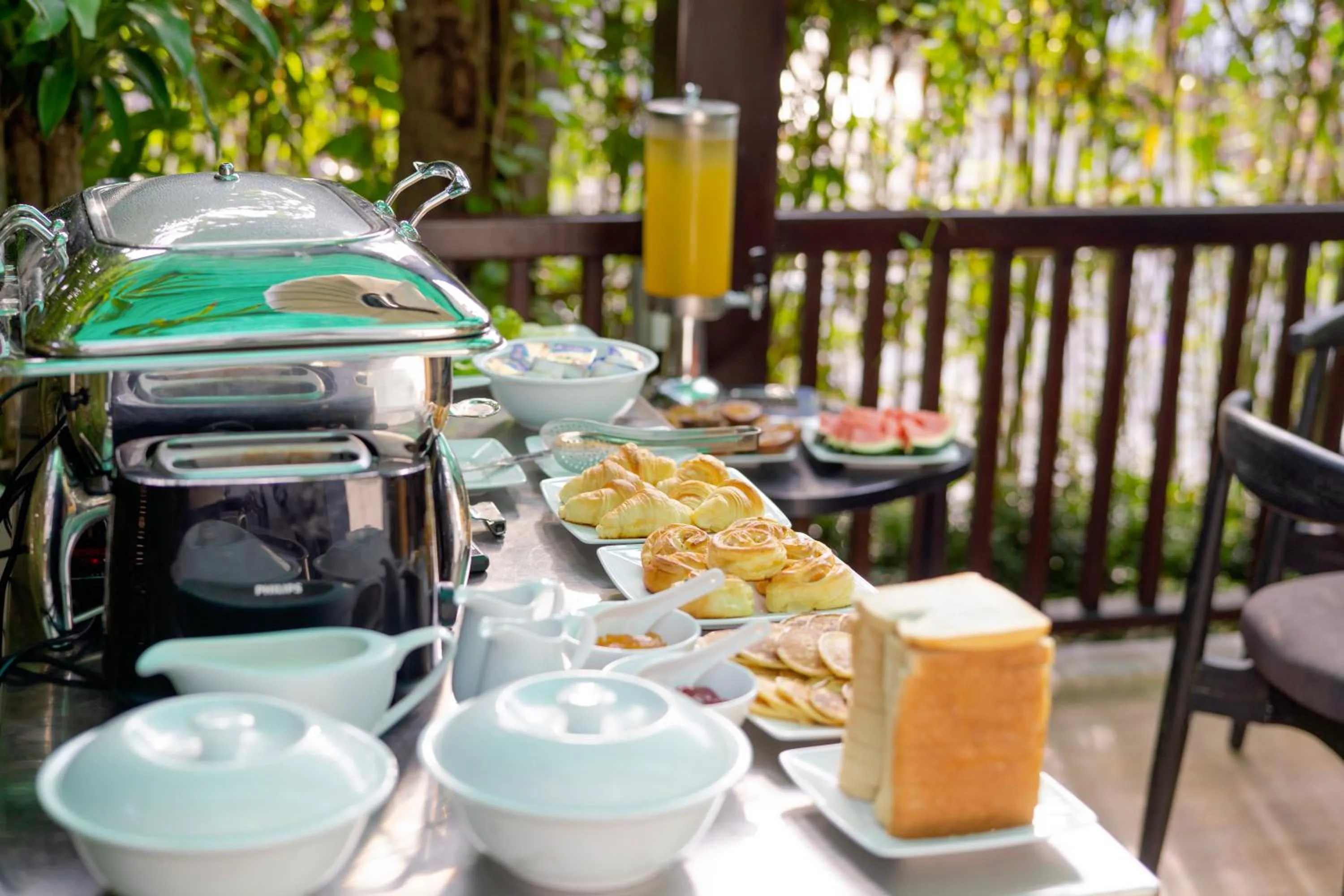 Food in Daisy An Bang Villa