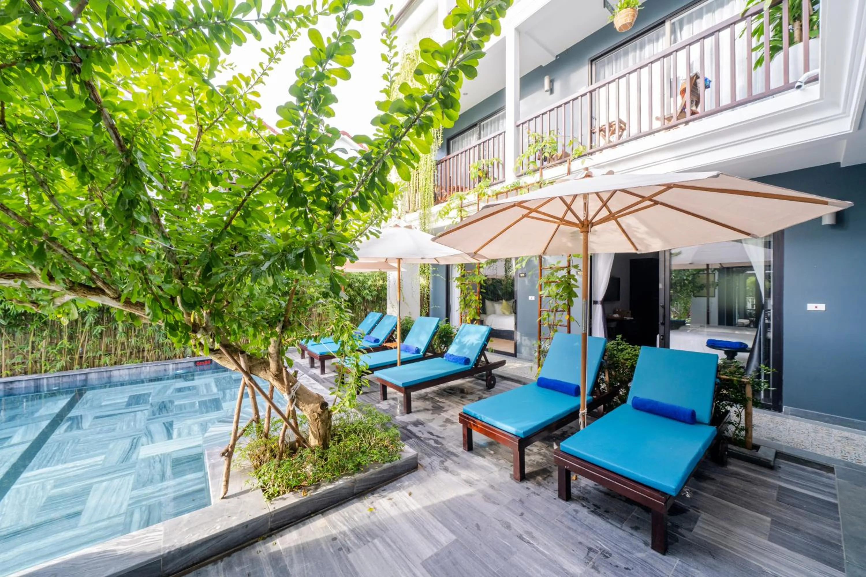 Swimming pool in Daisy An Bang Villa