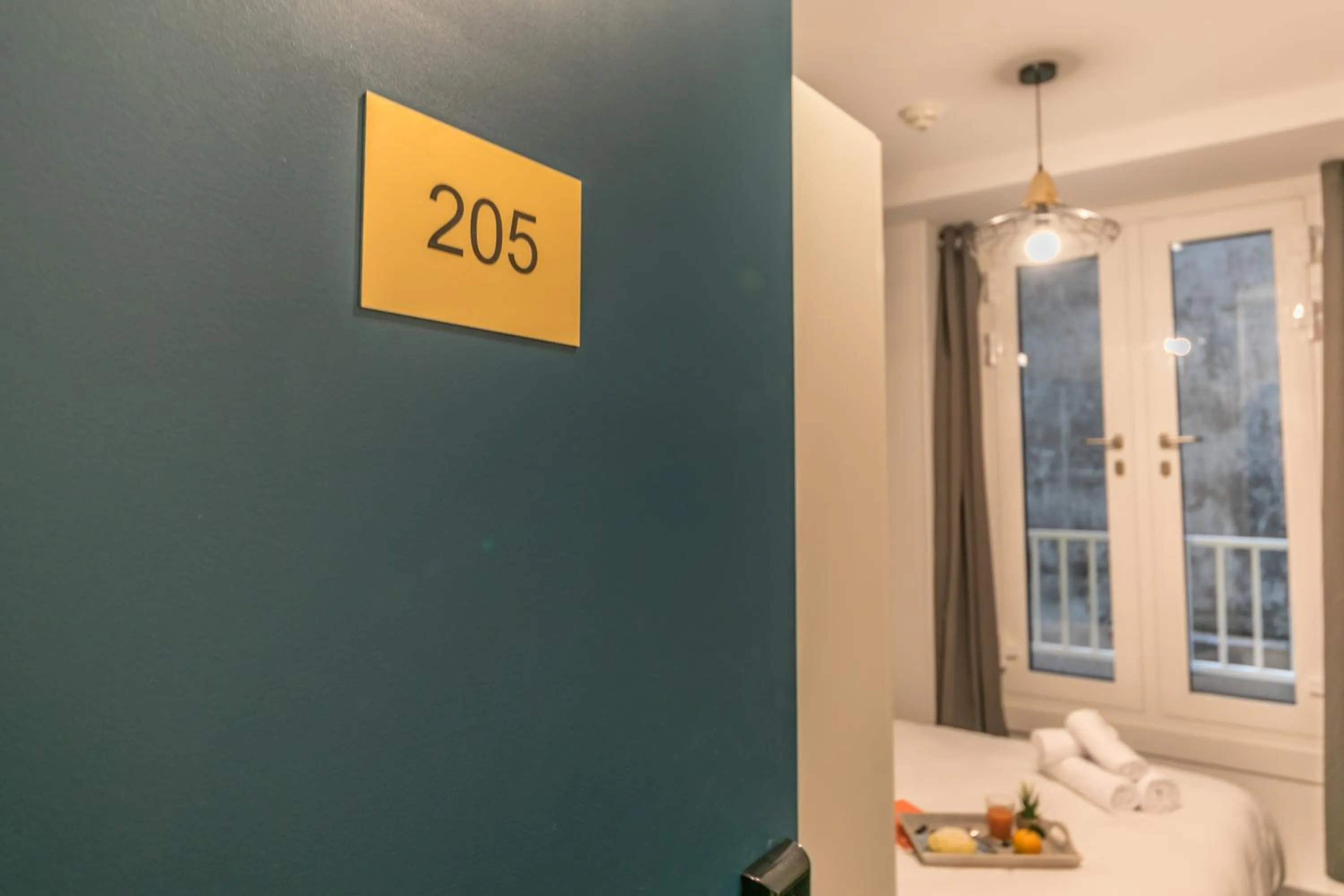 Property logo or sign in WS Louvre - Richelieu