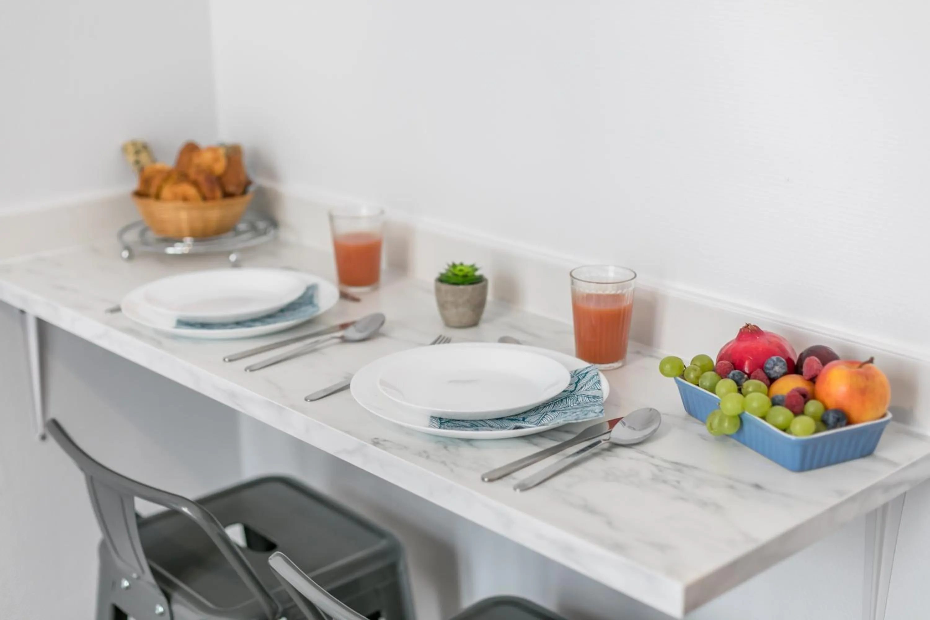 Dining area in WS Louvre - Richelieu