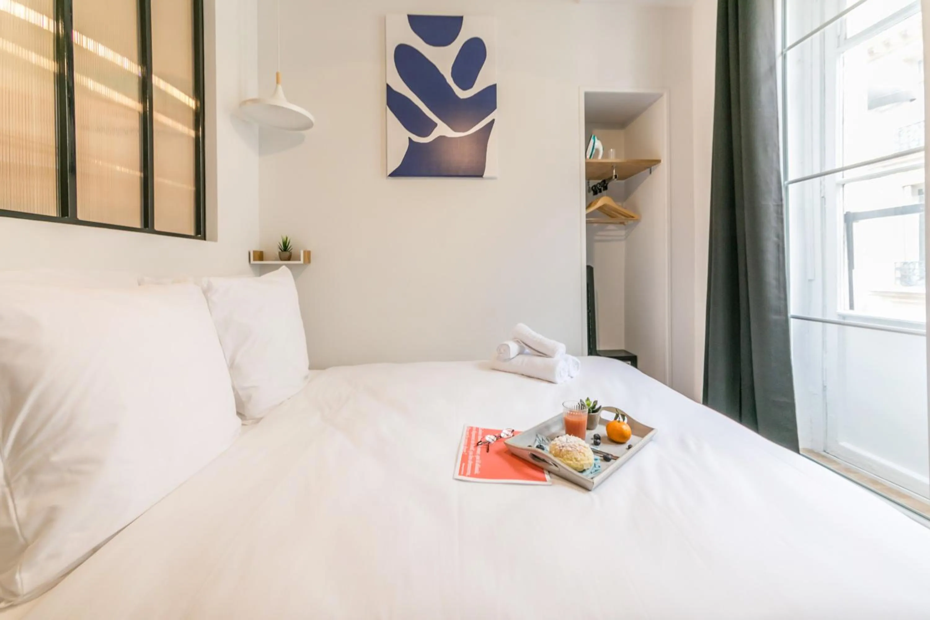 Bedroom, Bed in WS Louvre - Richelieu