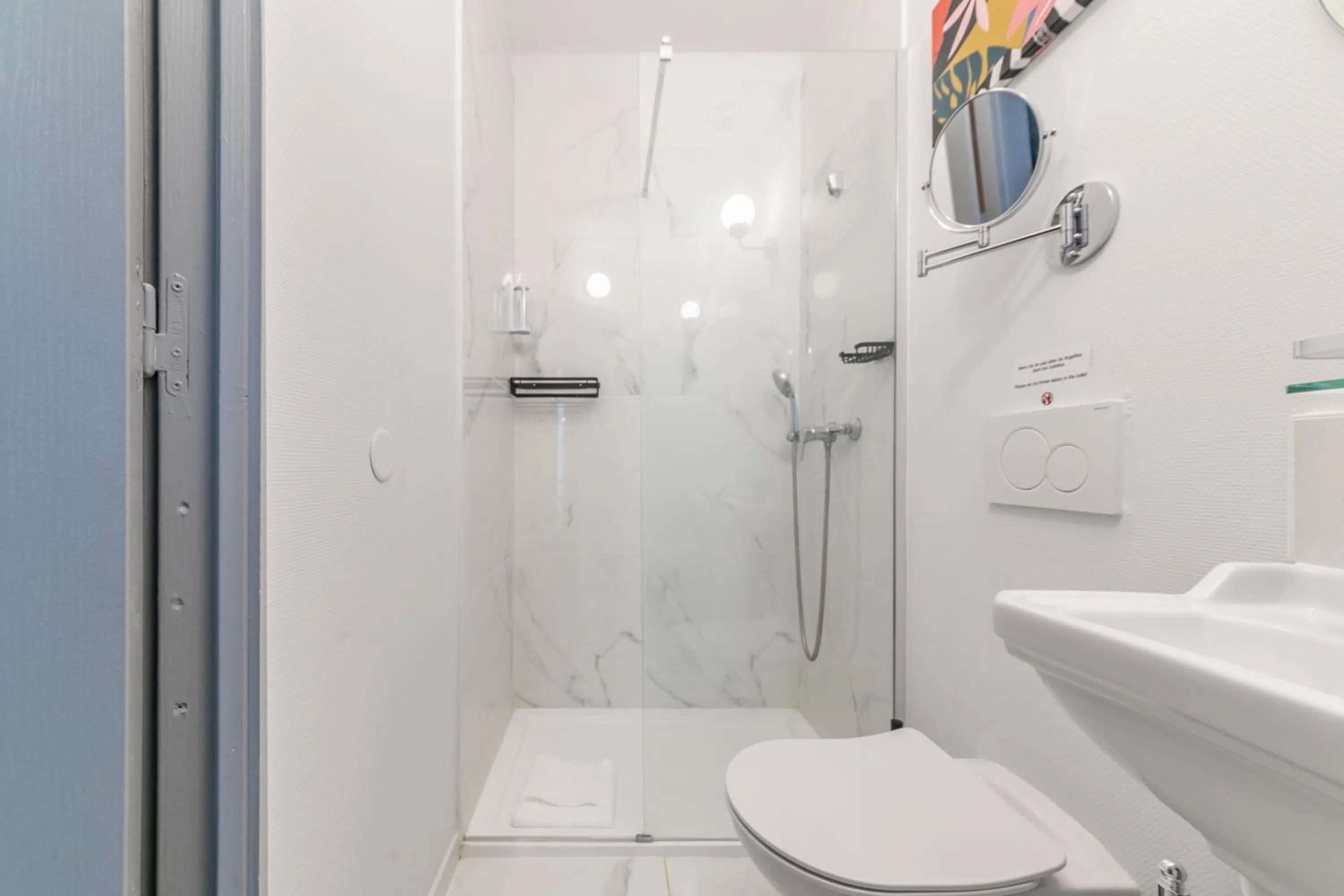 Shower in WS Louvre - Richelieu