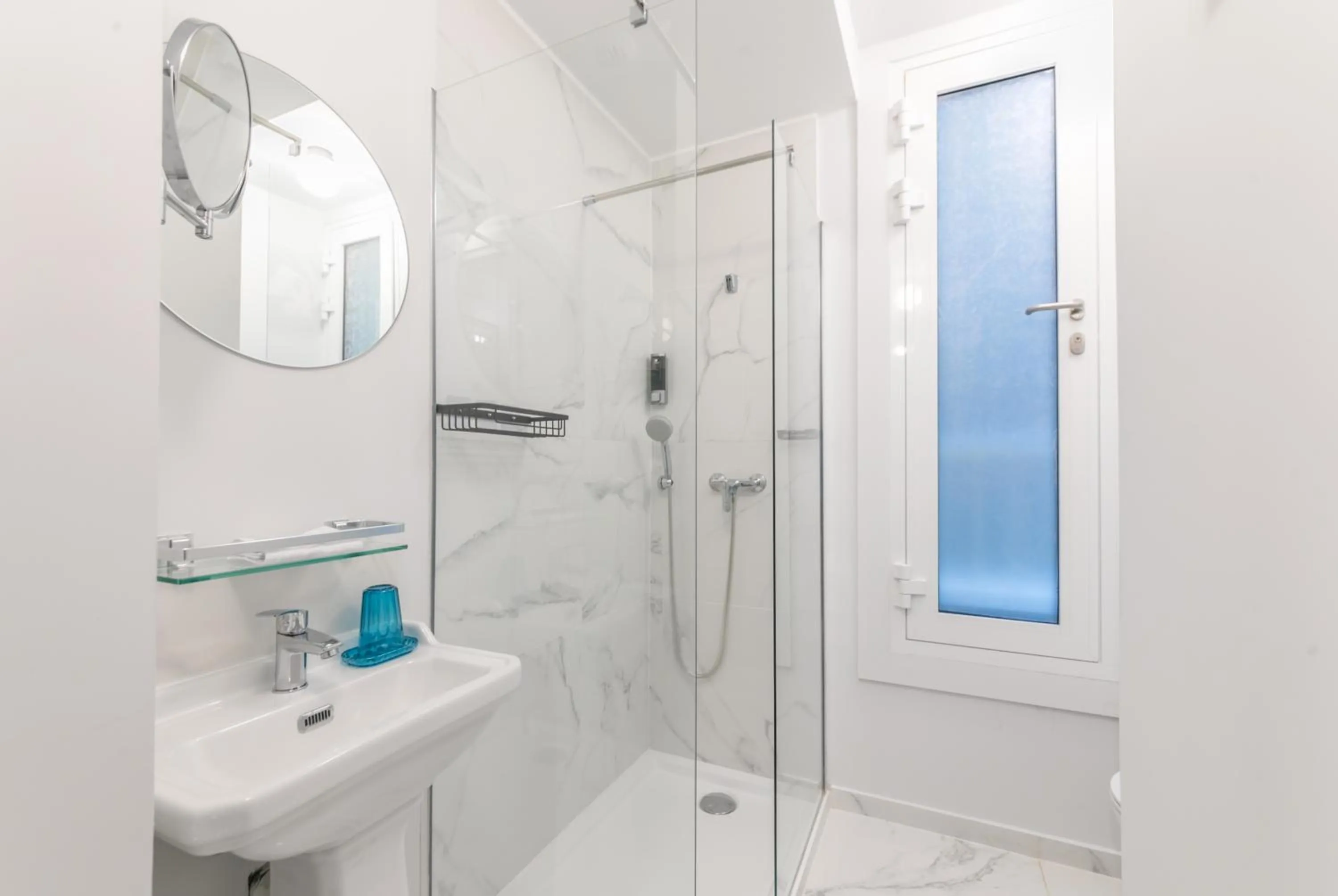 Shower in WS Louvre - Richelieu