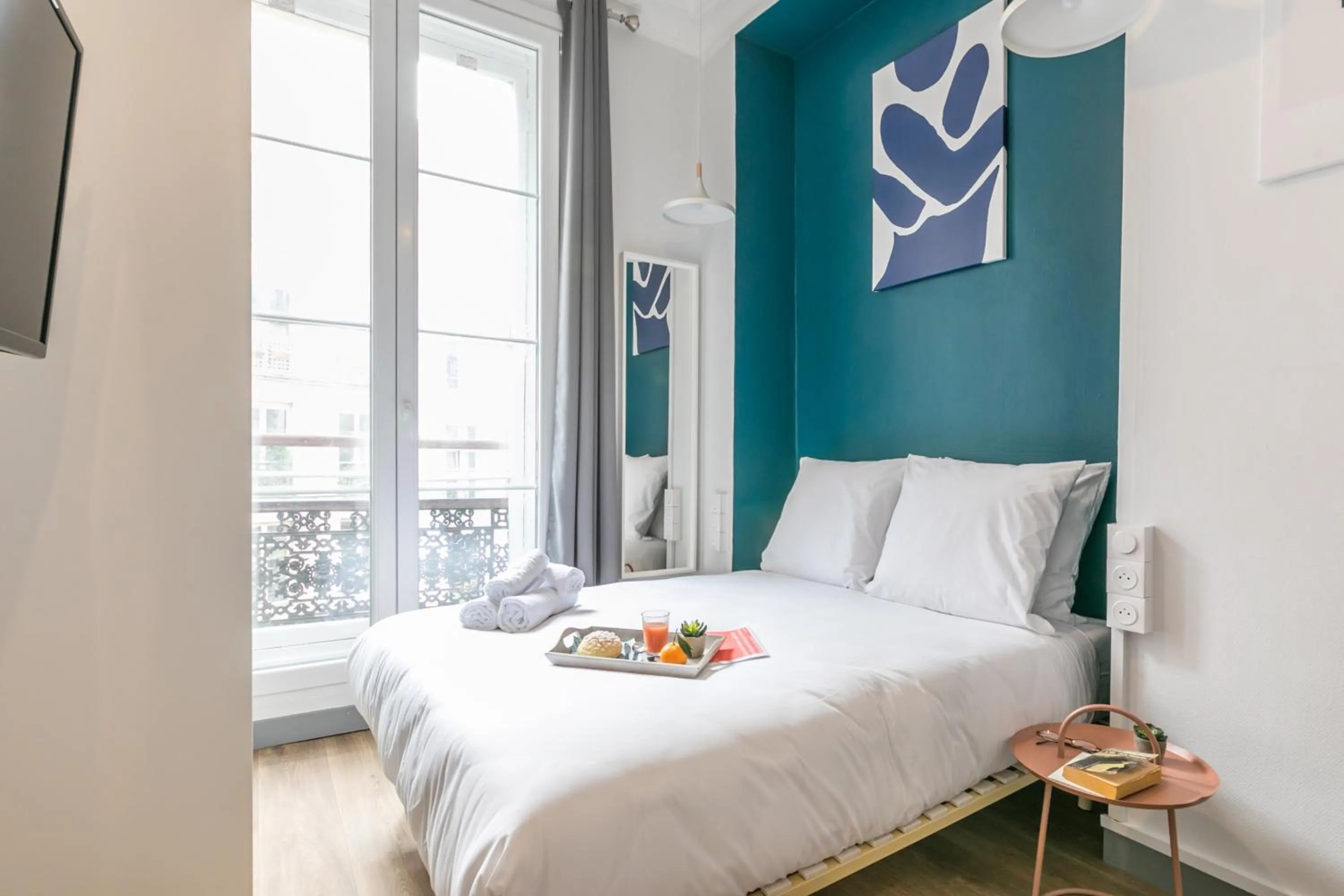 Bedroom, Bed in WS Louvre - Richelieu