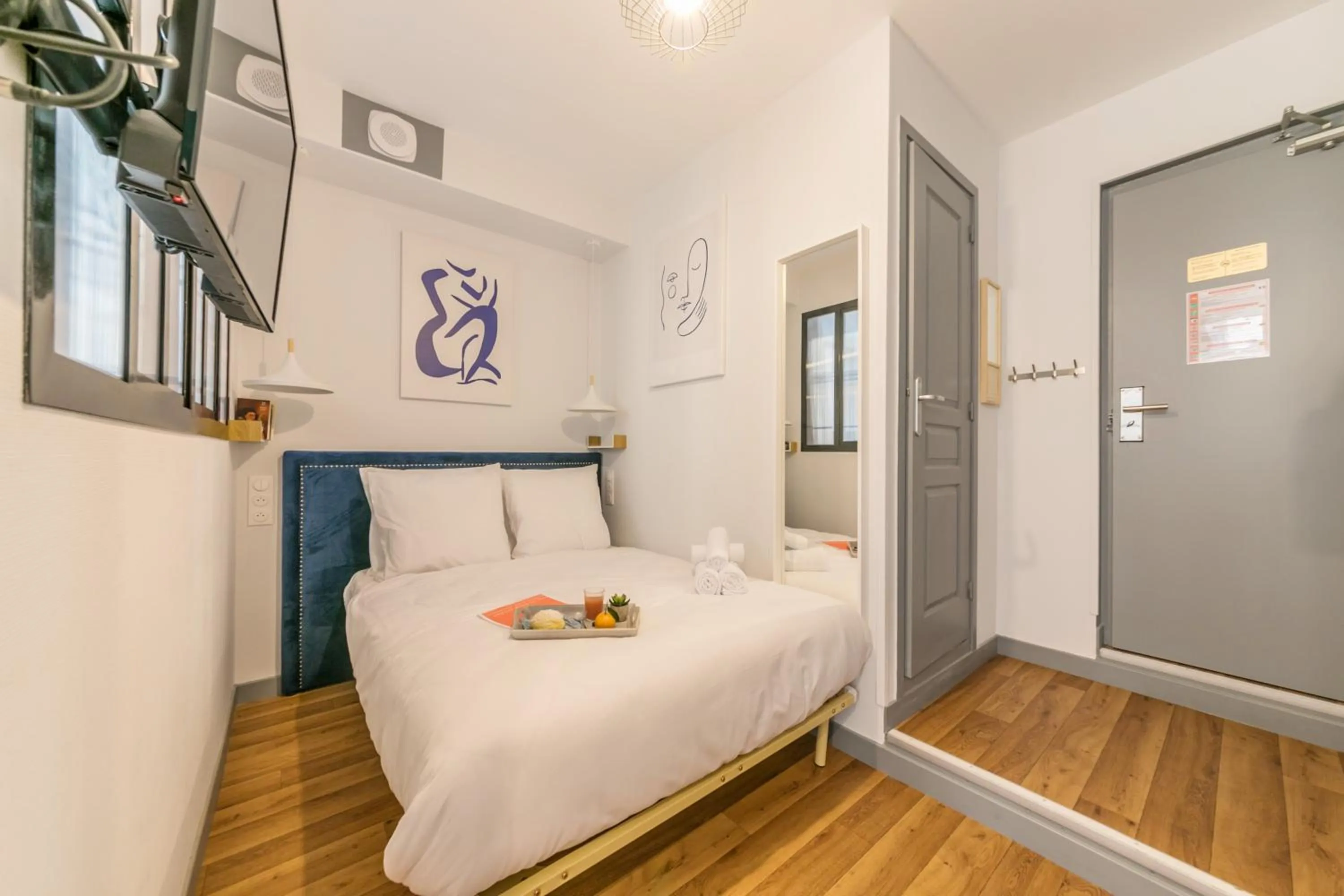 Bed in WS Louvre - Richelieu