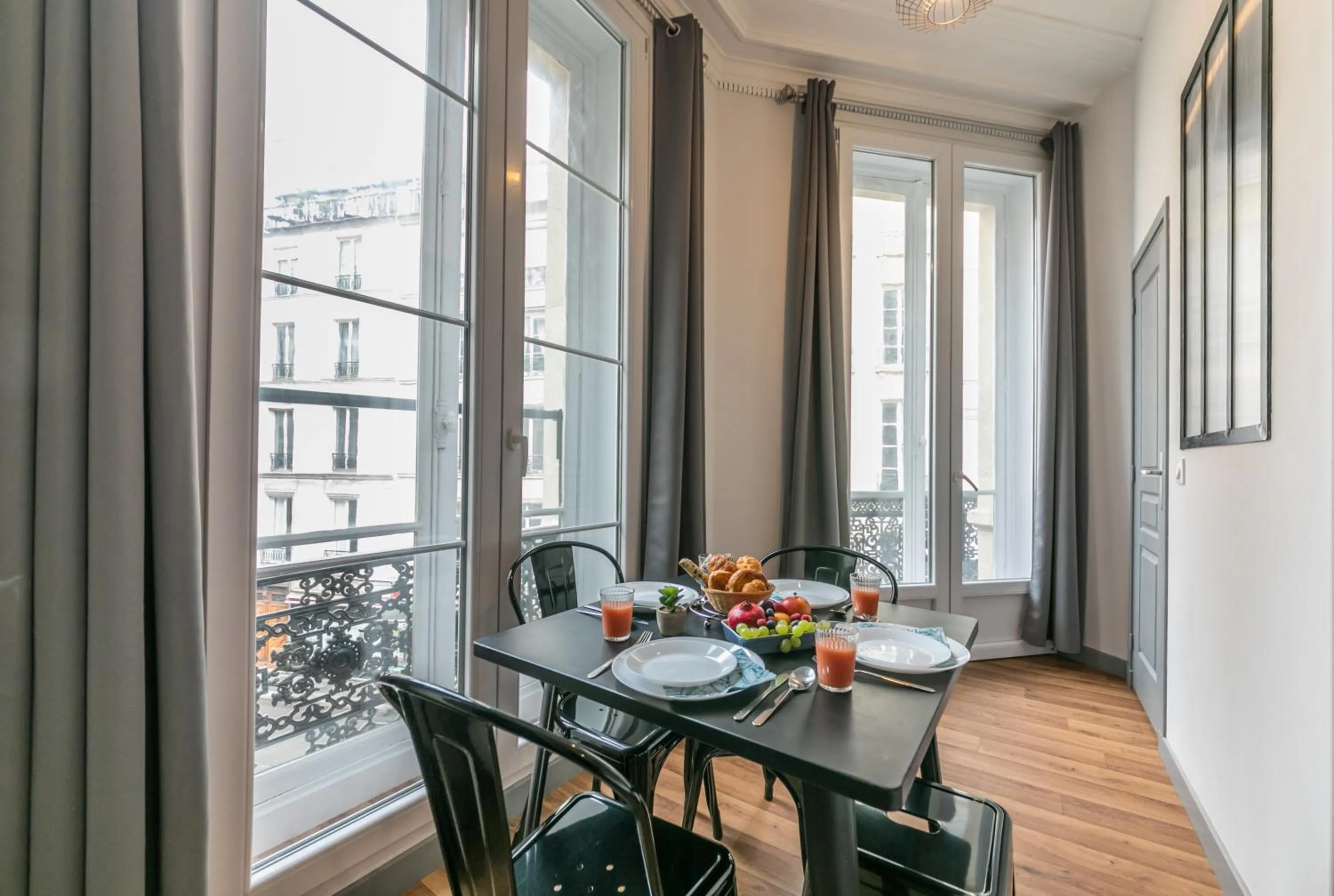 Living room in WS Louvre - Richelieu