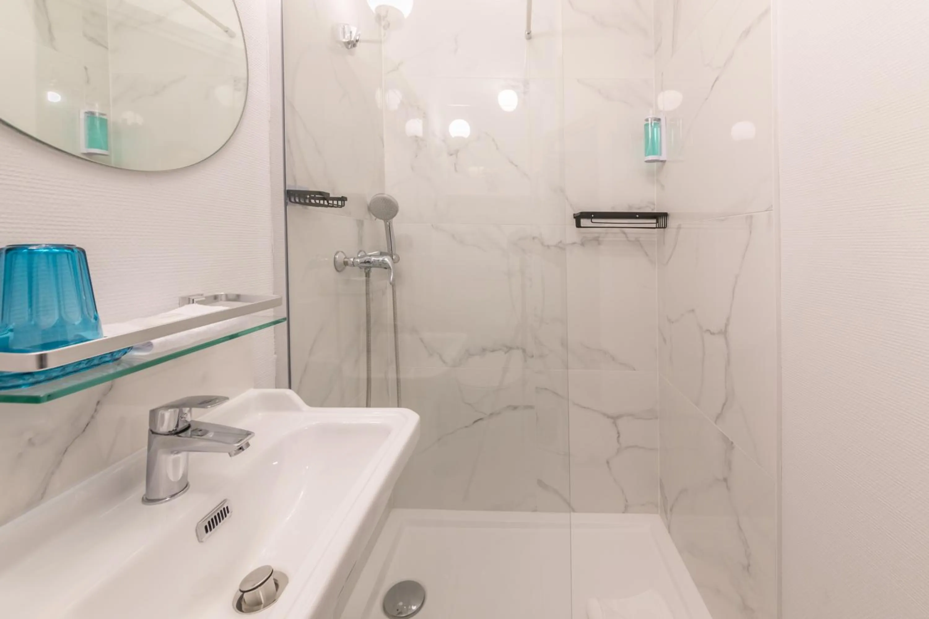 Bathroom in WS Louvre - Richelieu