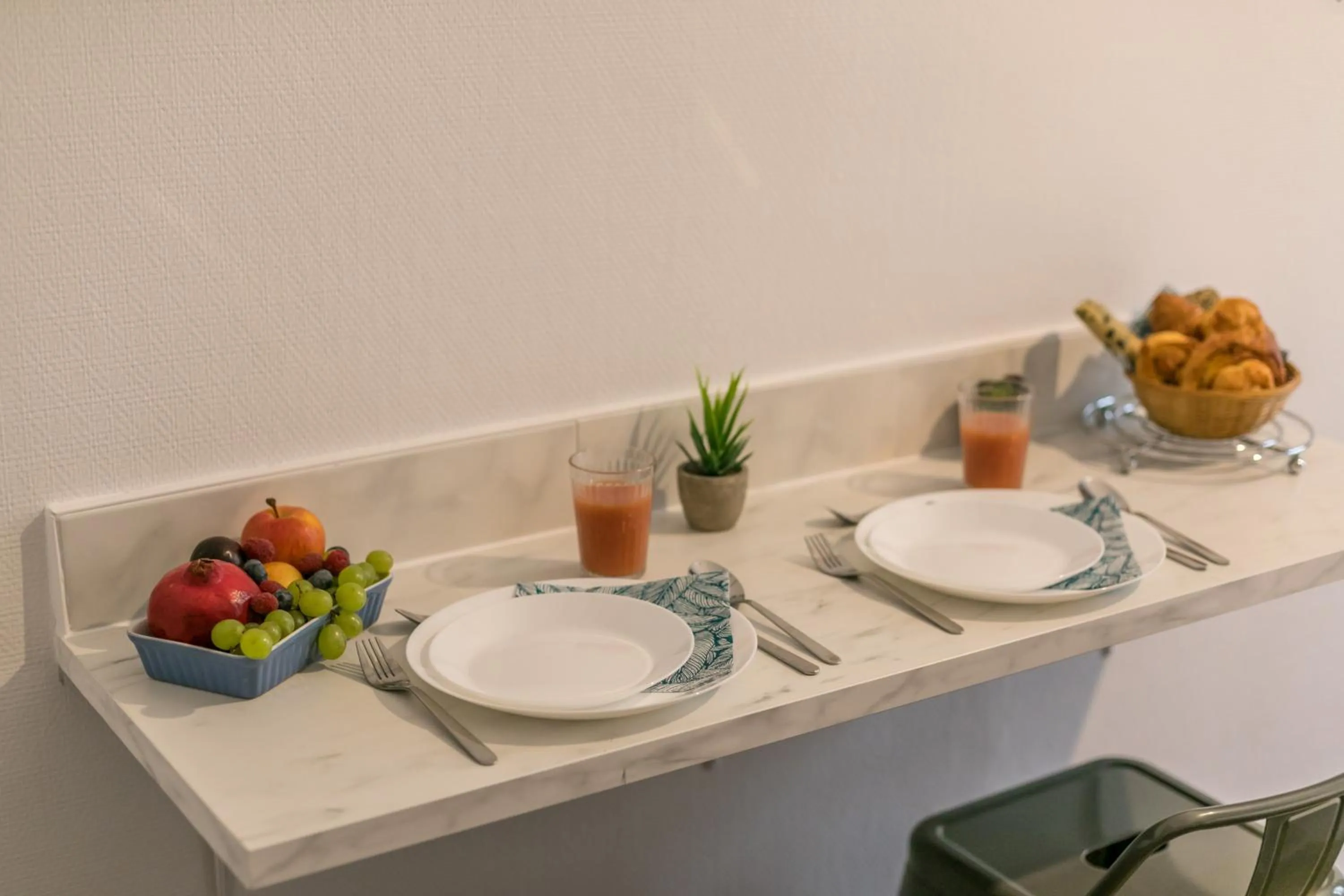 Dining area in WS Louvre - Richelieu