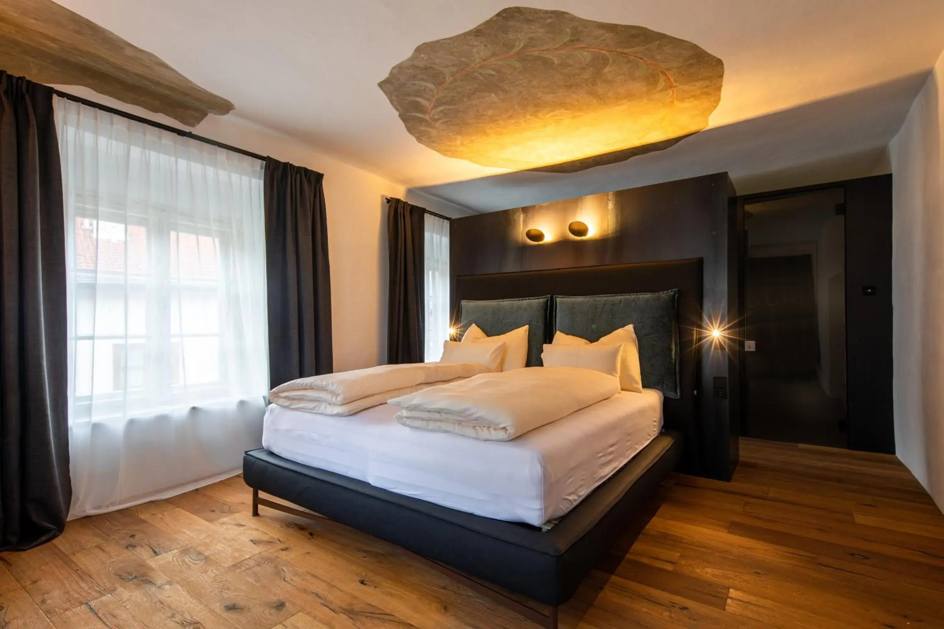 Suite with City View - single occupancy in Flurin Suites Suite with City View - single occupancy in Flurin Suites