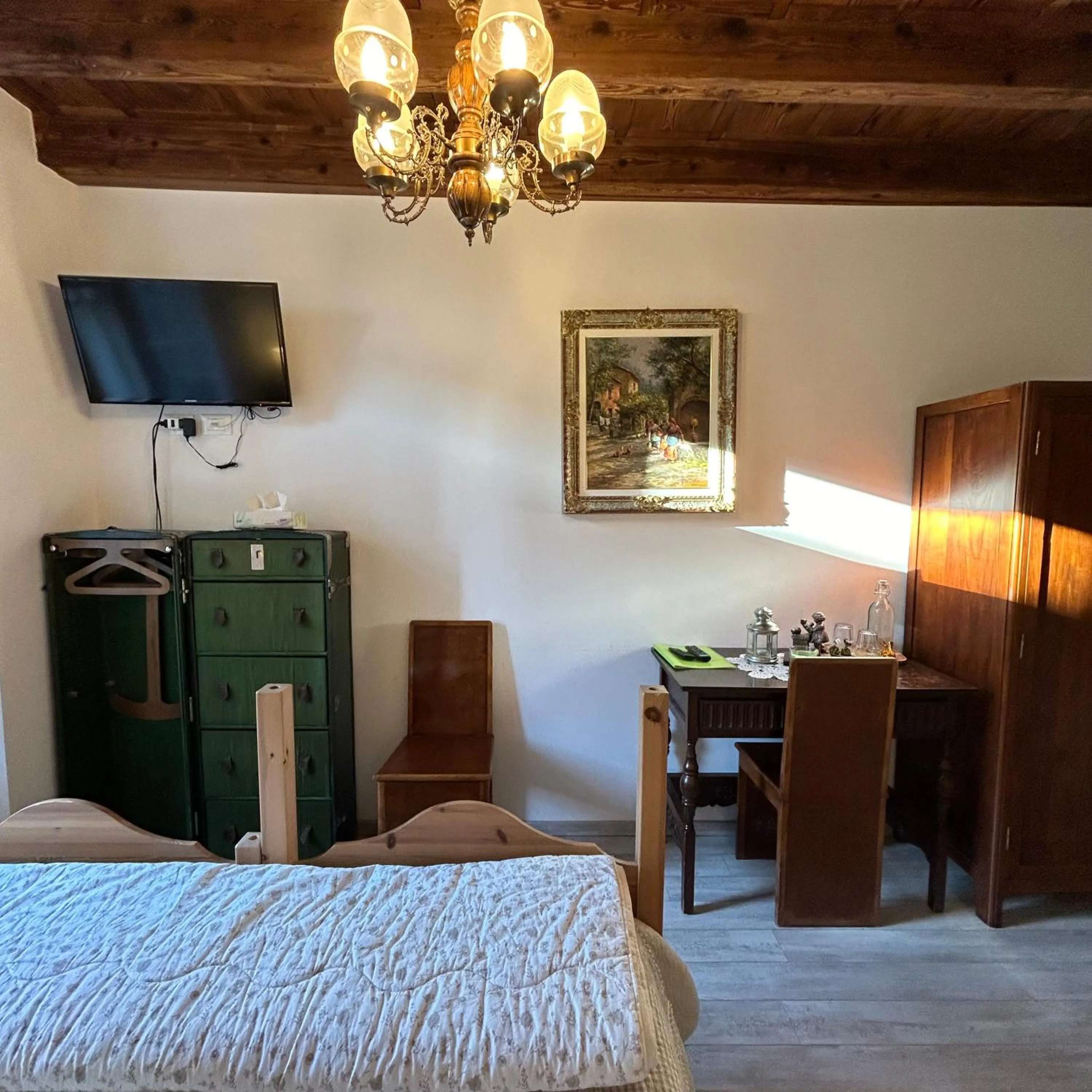 Bedroom, Bed in Domus Iulii