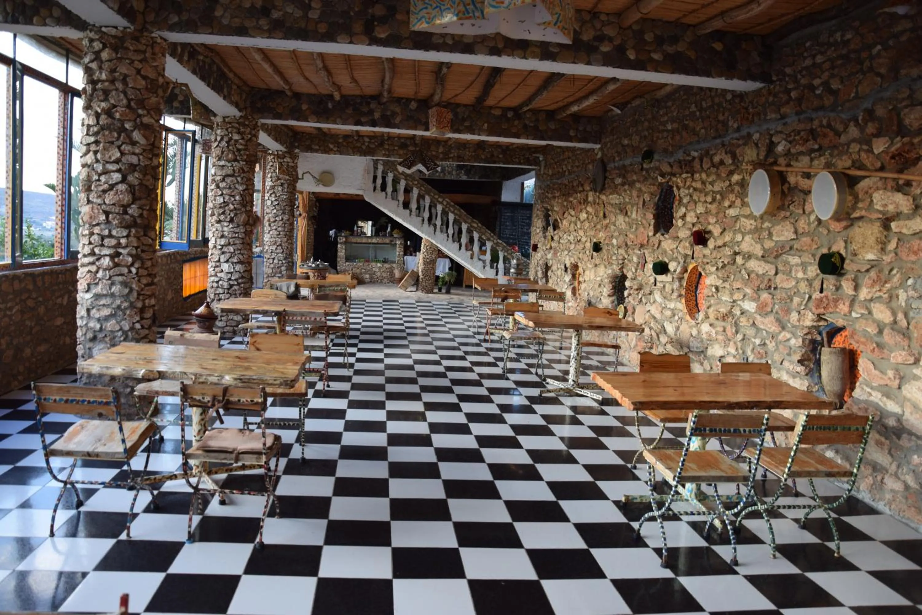 Restaurant/places to eat in Hotel Leonor