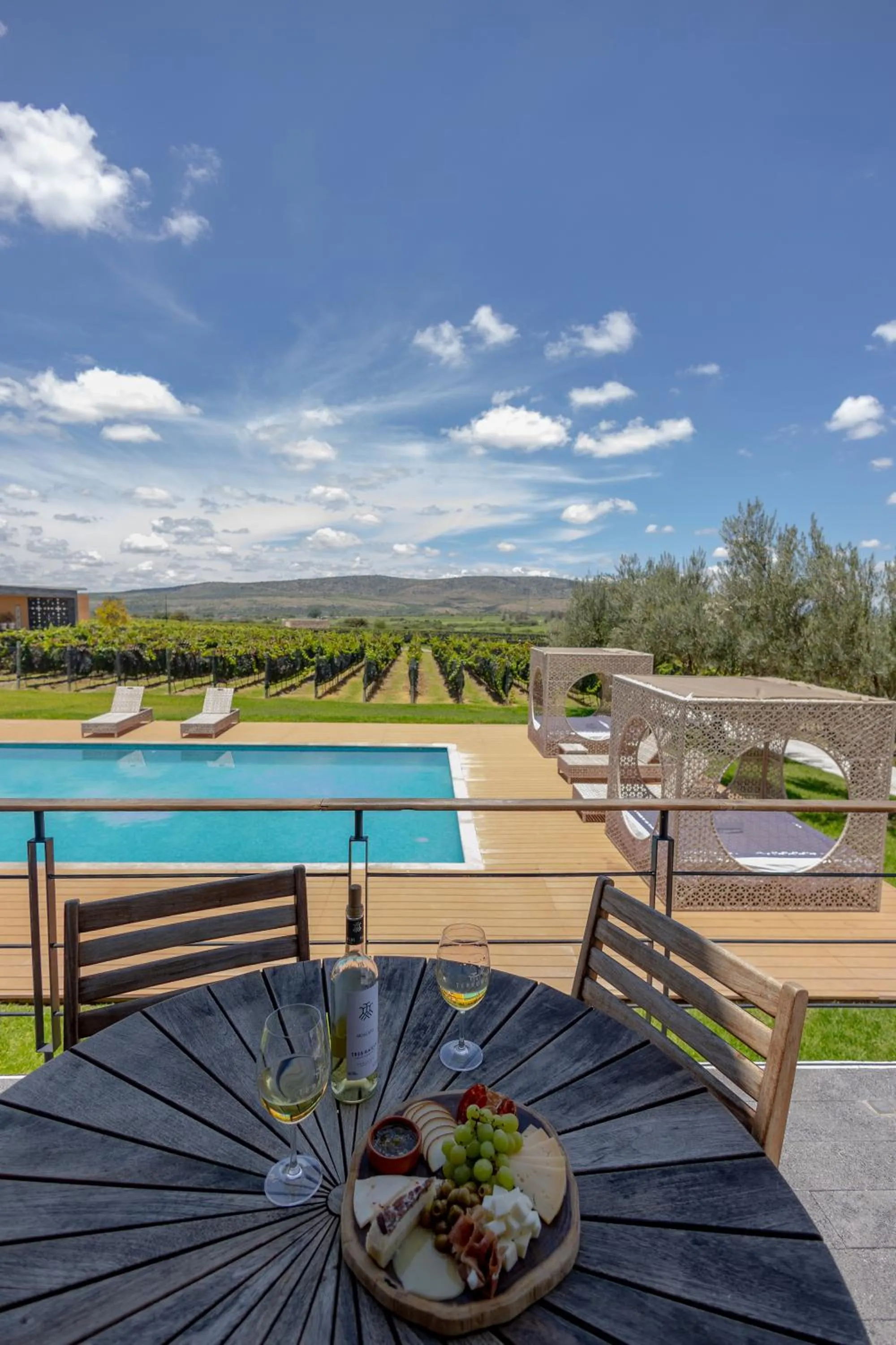 Spring in Casa Raíces Hotel Luxury & Viñedo