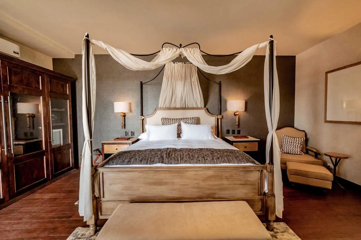 Bed in Casa Raíces Hotel Luxury & Viñedo