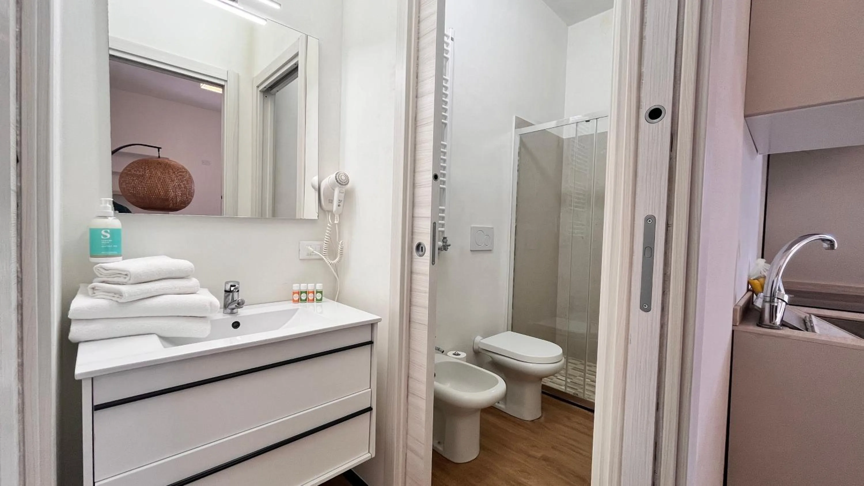 Shower in Villa Giada Resort