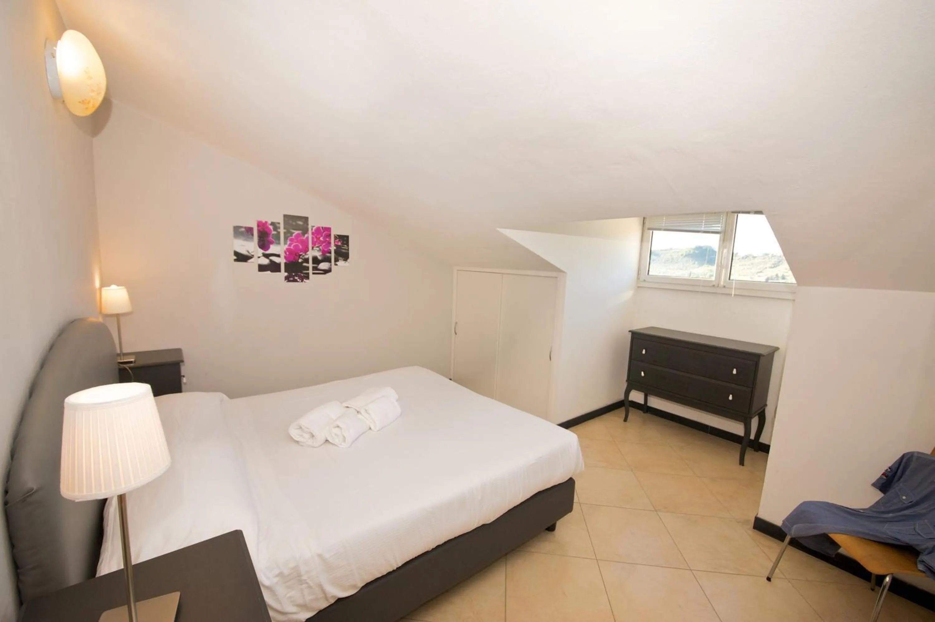 Bedroom, Bed in Villa Giada Resort