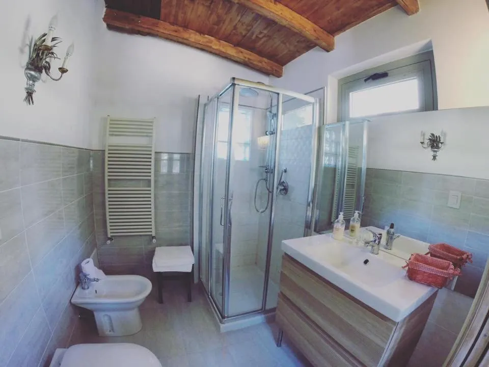 Shower in Il Maniero