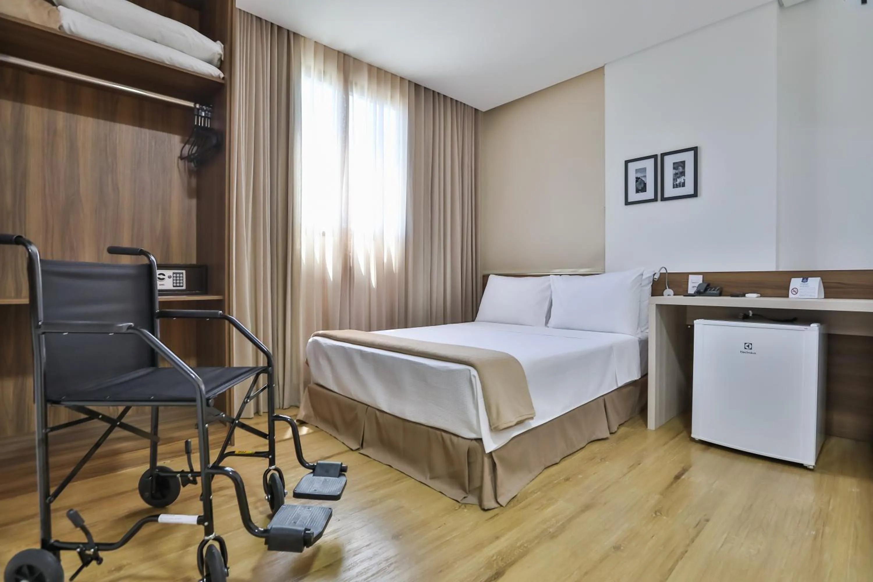 Photo of the whole room, Bed in Nobile Inn Meridional Cariacica