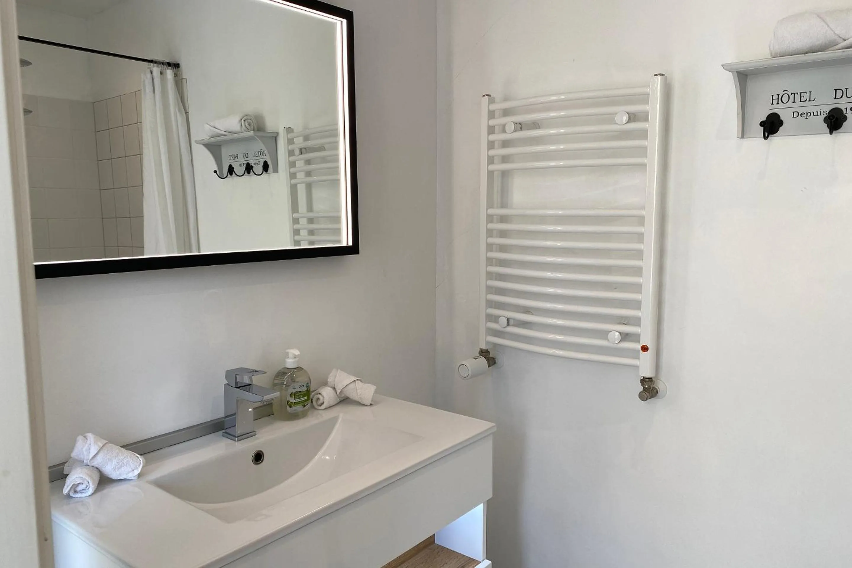 Bath in Harbour View