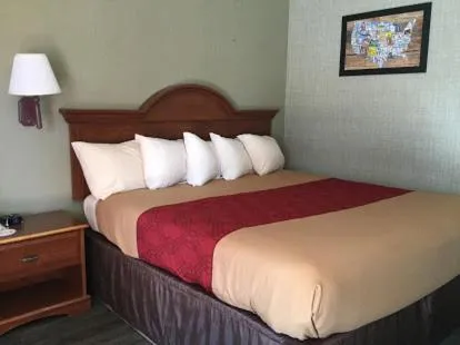 Bed in FALLS INN