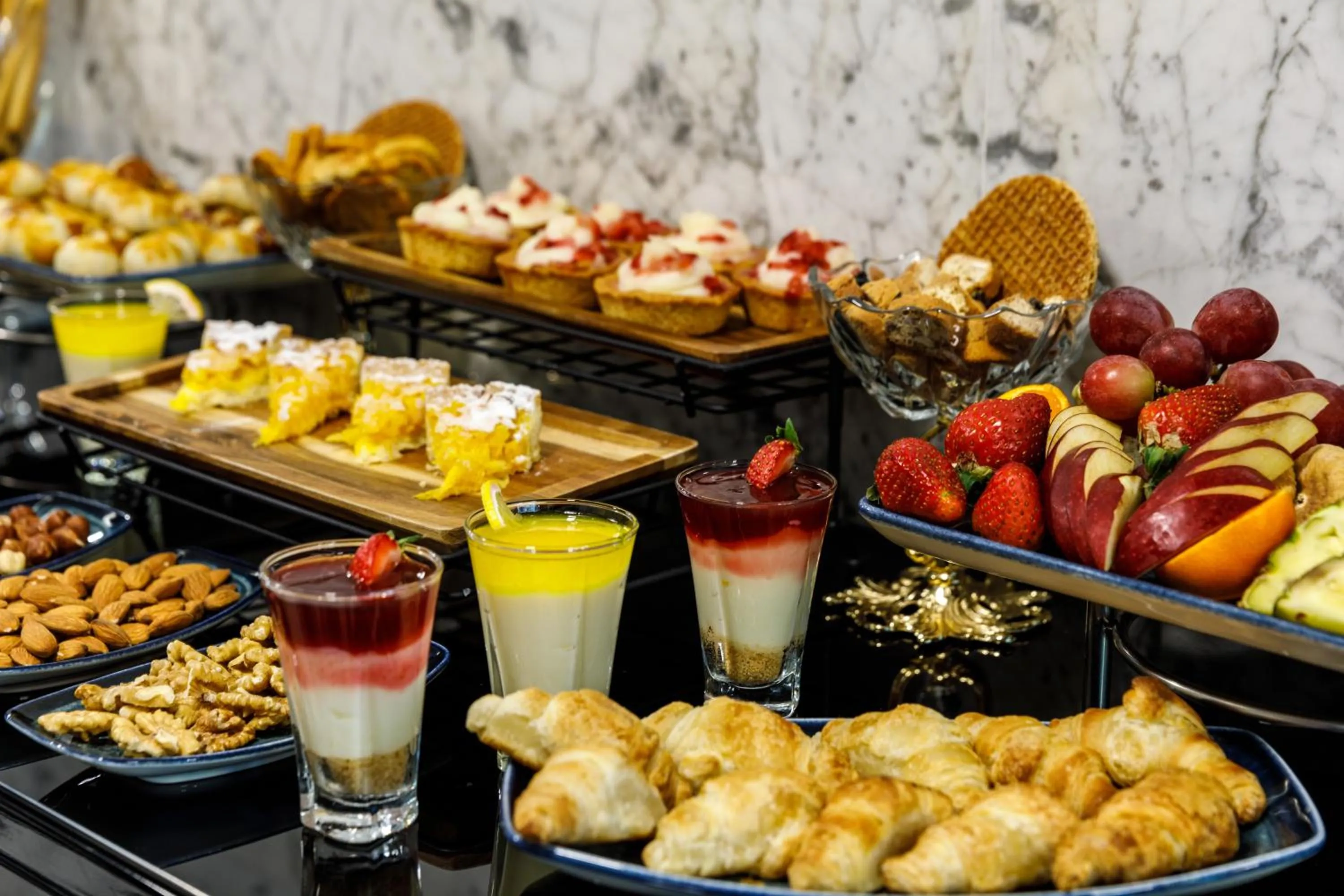 Food and drinks in Euro Design Hotel