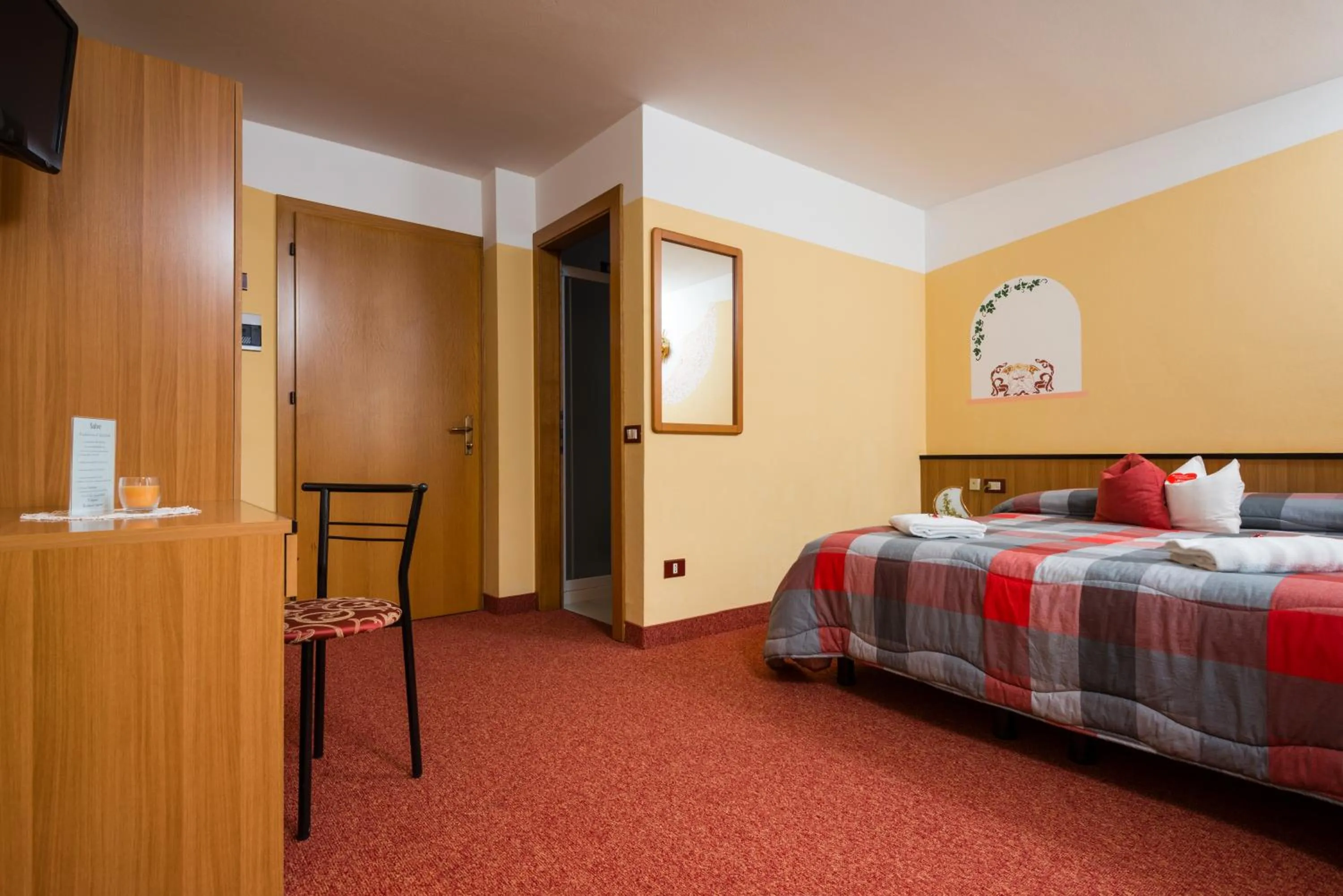 Photo of the whole room, Bed in Animae Natura Hotel