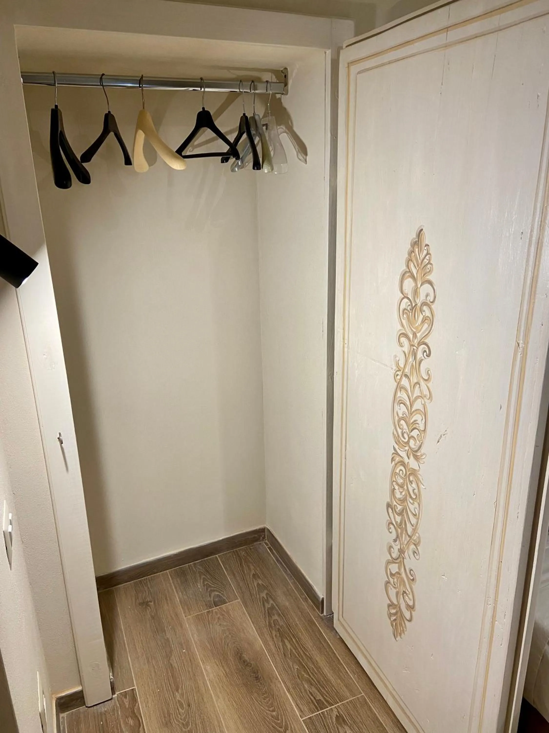 wardrobe in Casa Ambra