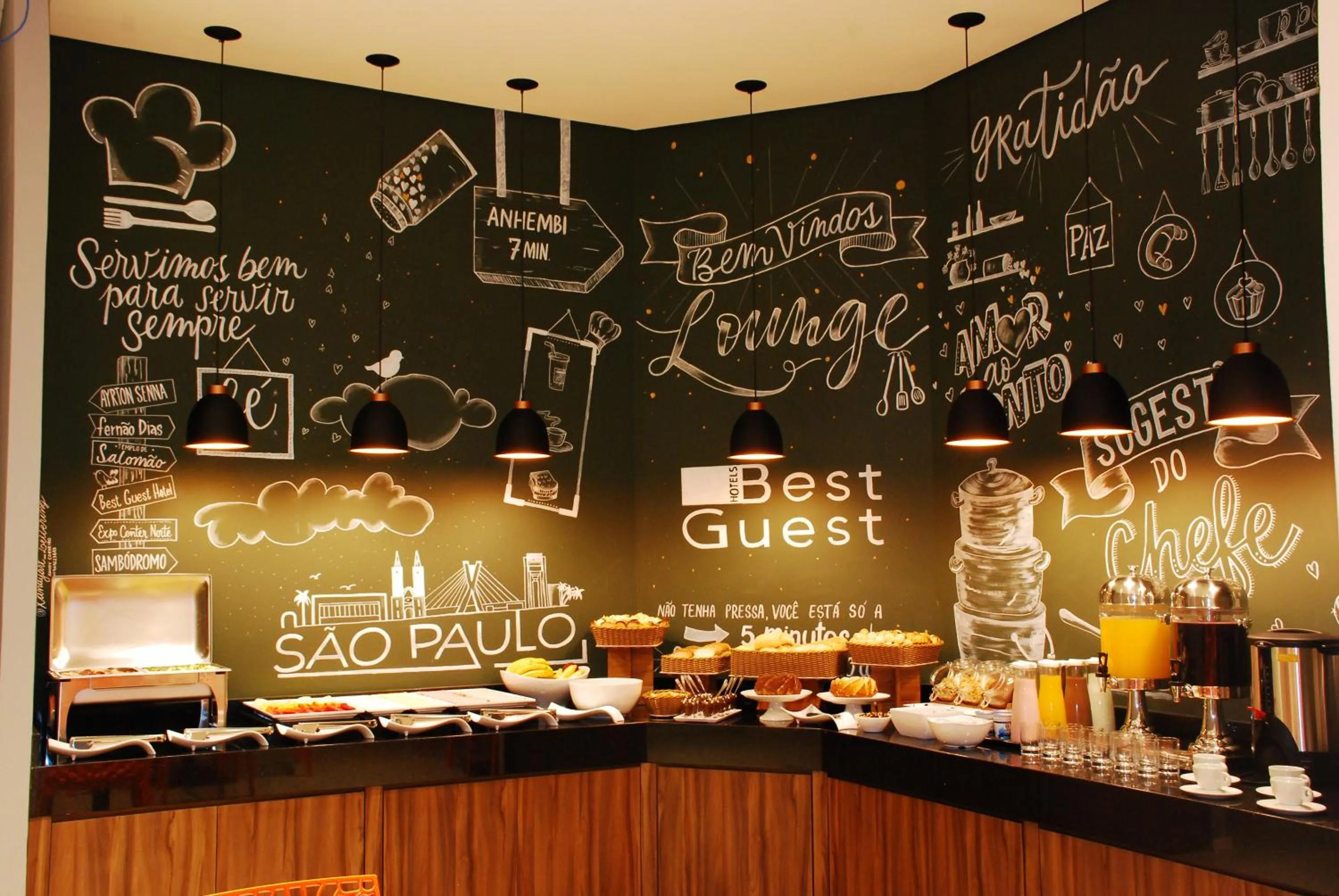 Restaurant/places to eat in Best Guest Hotel Expo Anhembi