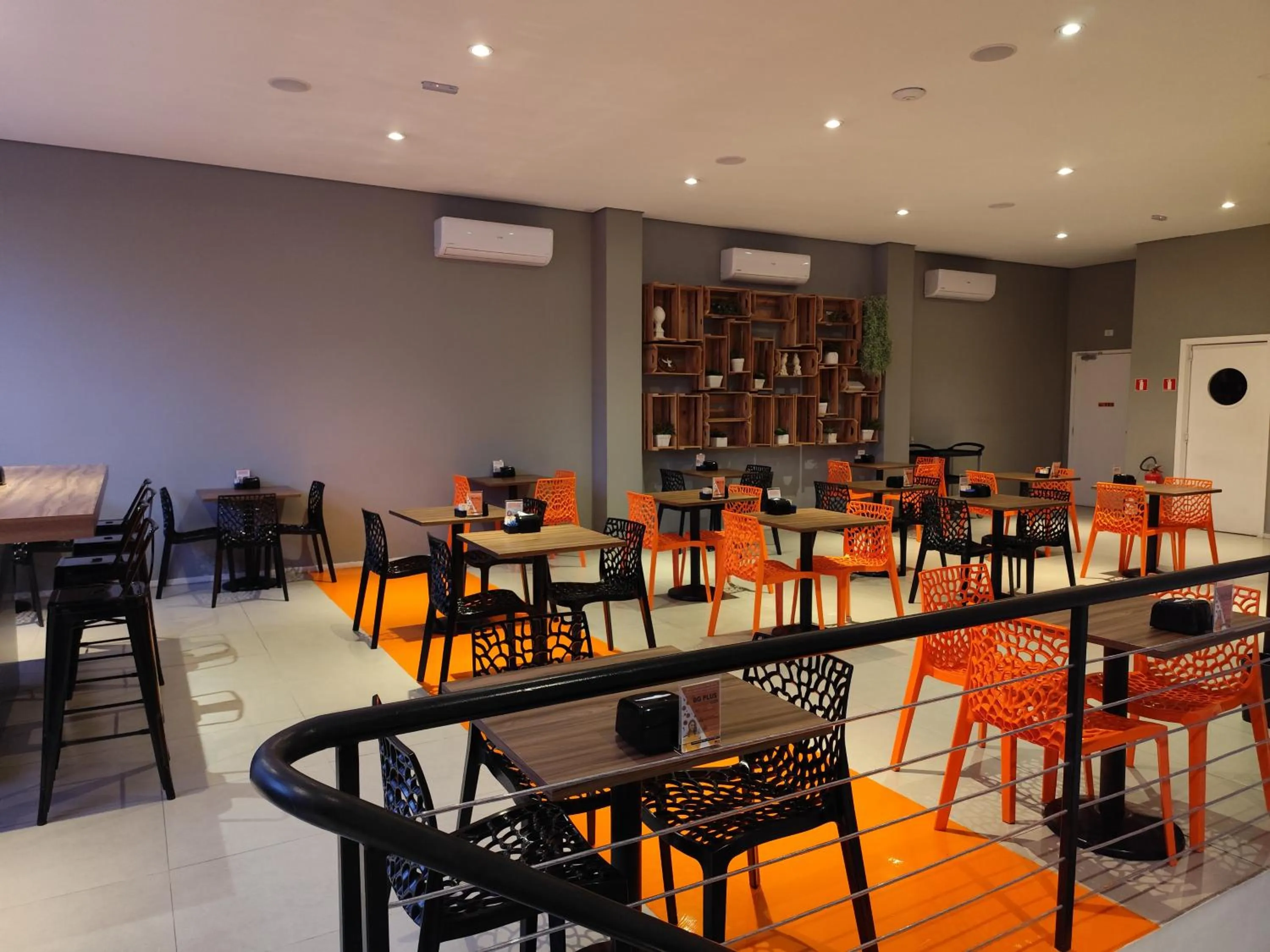 Restaurant/places to eat in Best Guest Hotel Expo Anhembi