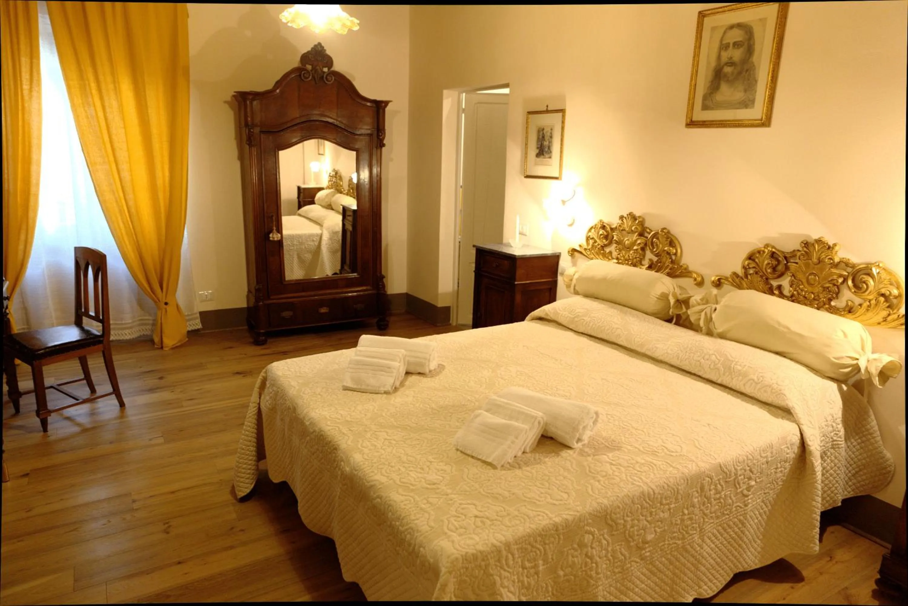 Photo of the whole room, Bed in I Tre Poderi 1872