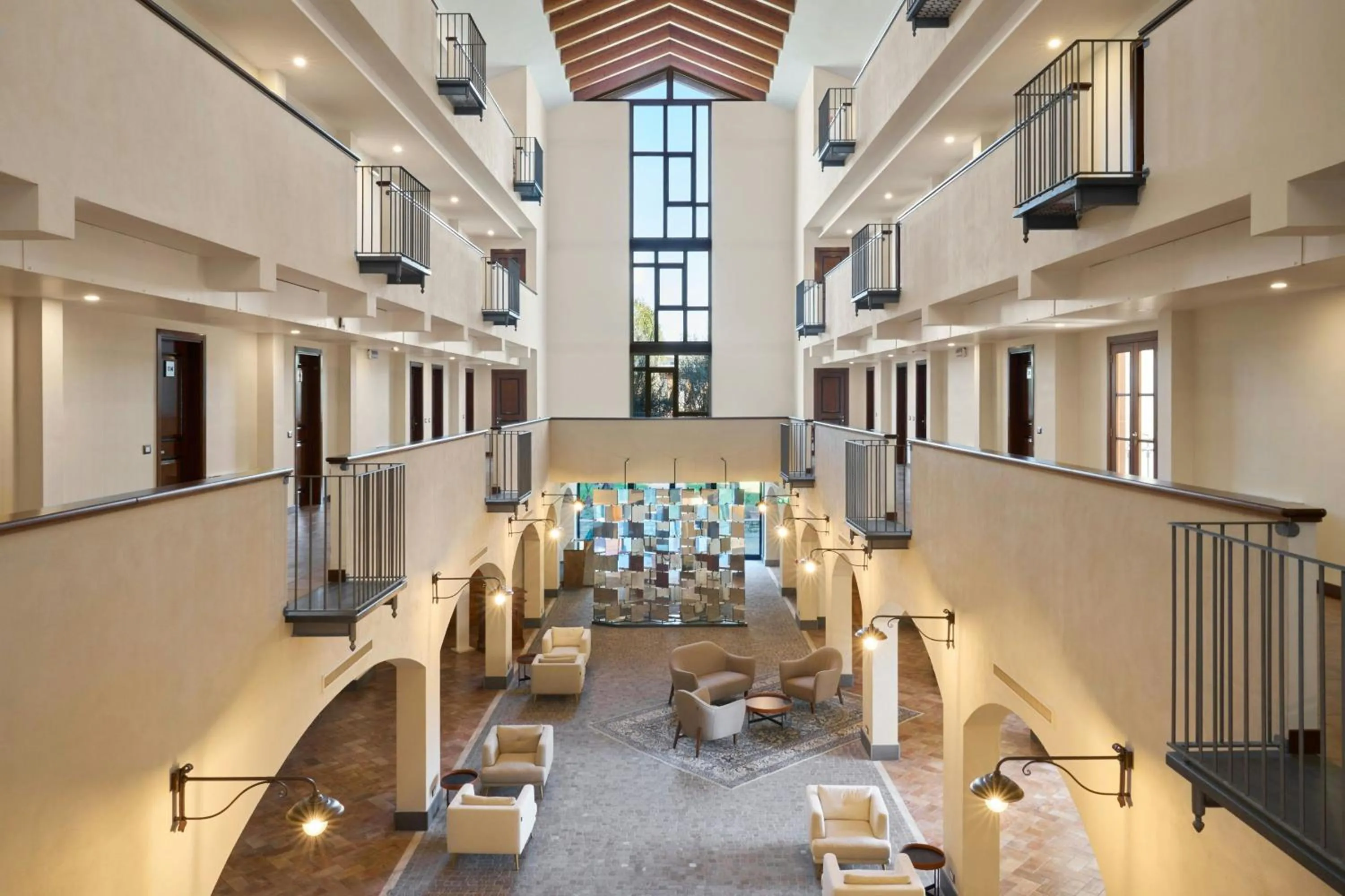 Lobby or reception in Four Points Flex by Sheraton Naples Marigliano